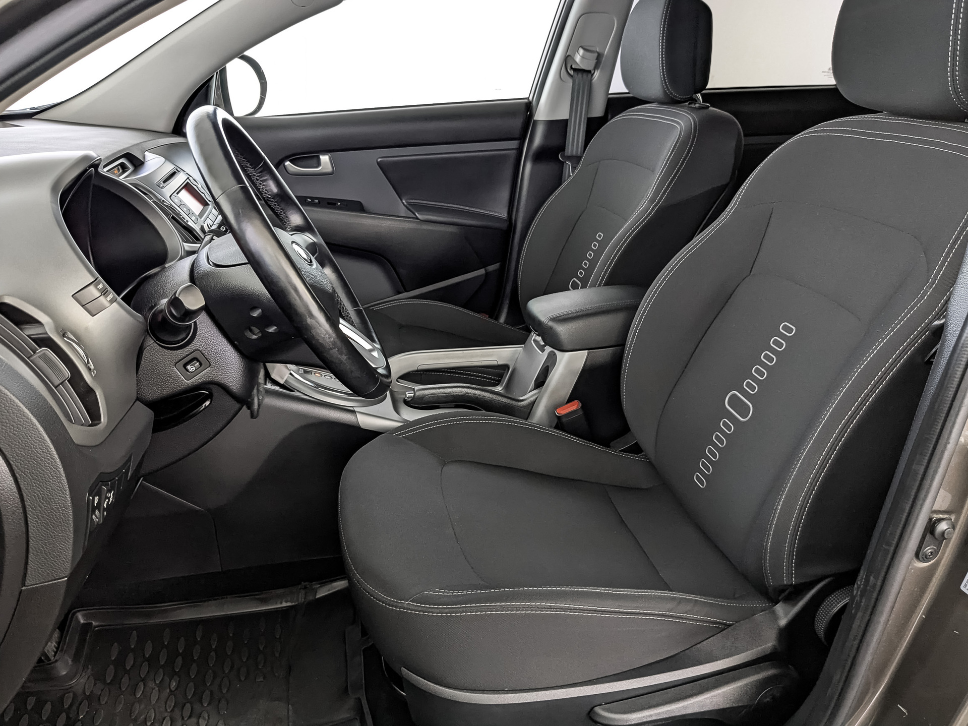 KIA Sportage 2.00 (150 л.с), автомат, 2015, пробег 30 425 км