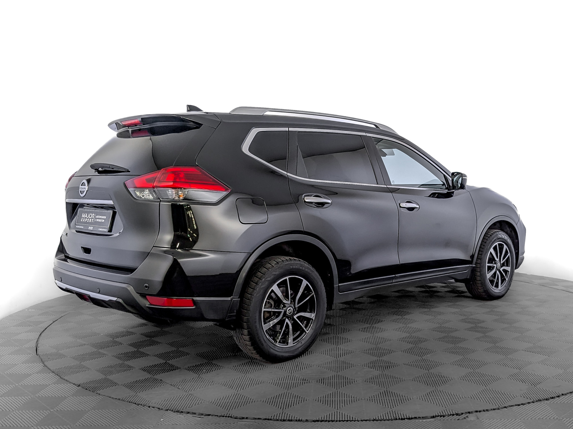 NISSAN X-Trail 2.50 (171 л.с), автомат, 2019, пробег 134 943 км