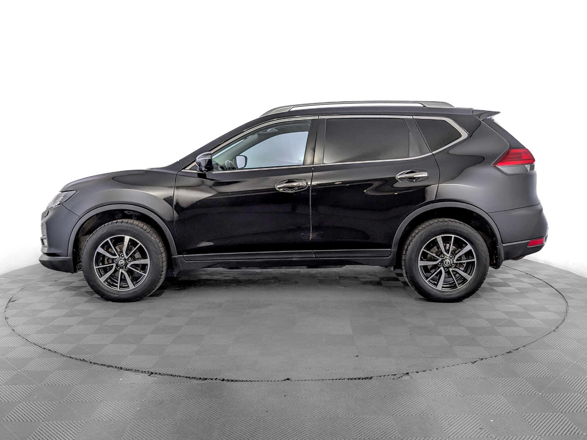 NISSAN X-Trail 2.50 (171 л.с), автомат, 2019, пробег 134 943 км