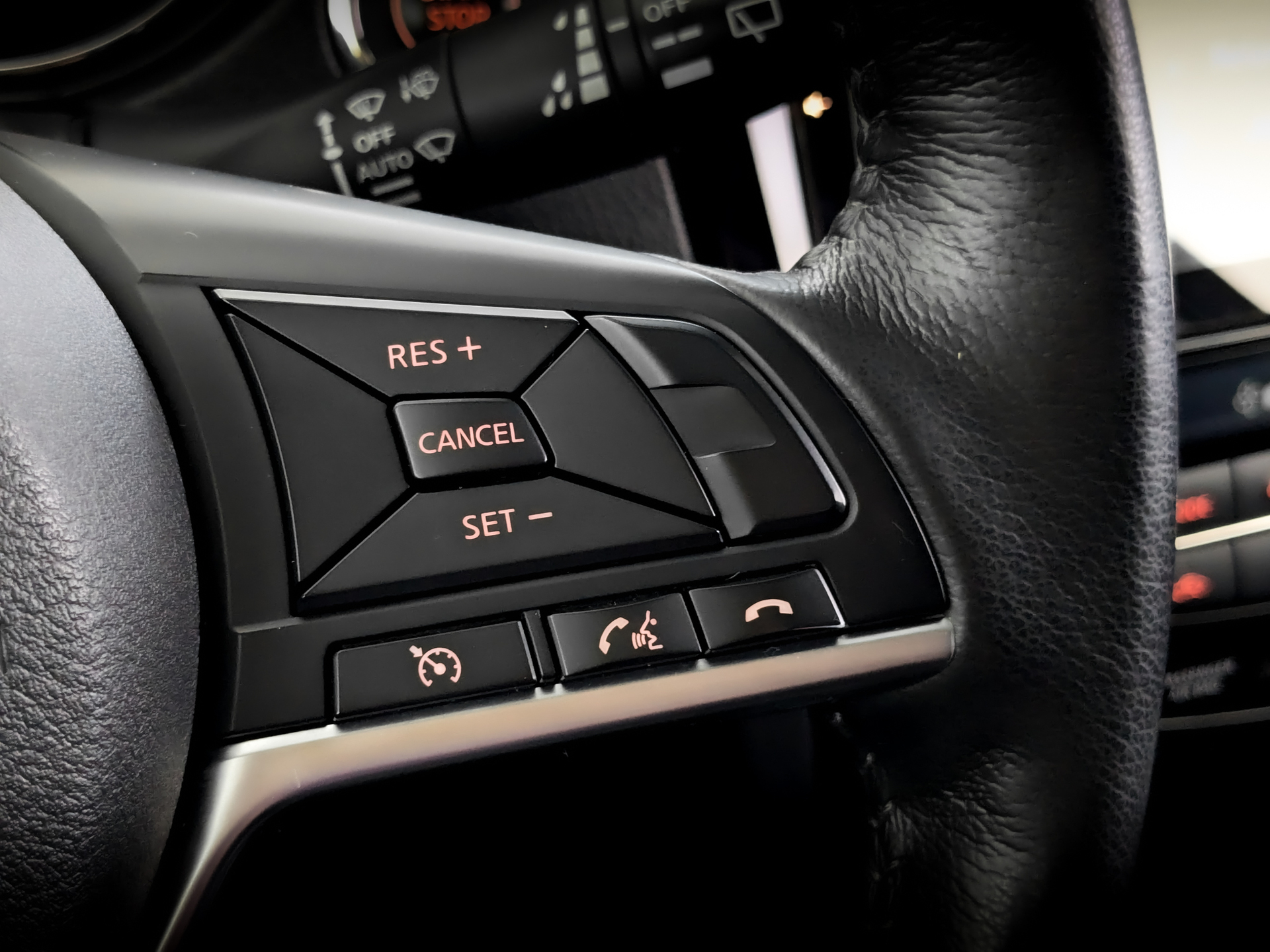 NISSAN X-Trail 2.50 (171 л.с), автомат, 2019, пробег 134 943 км