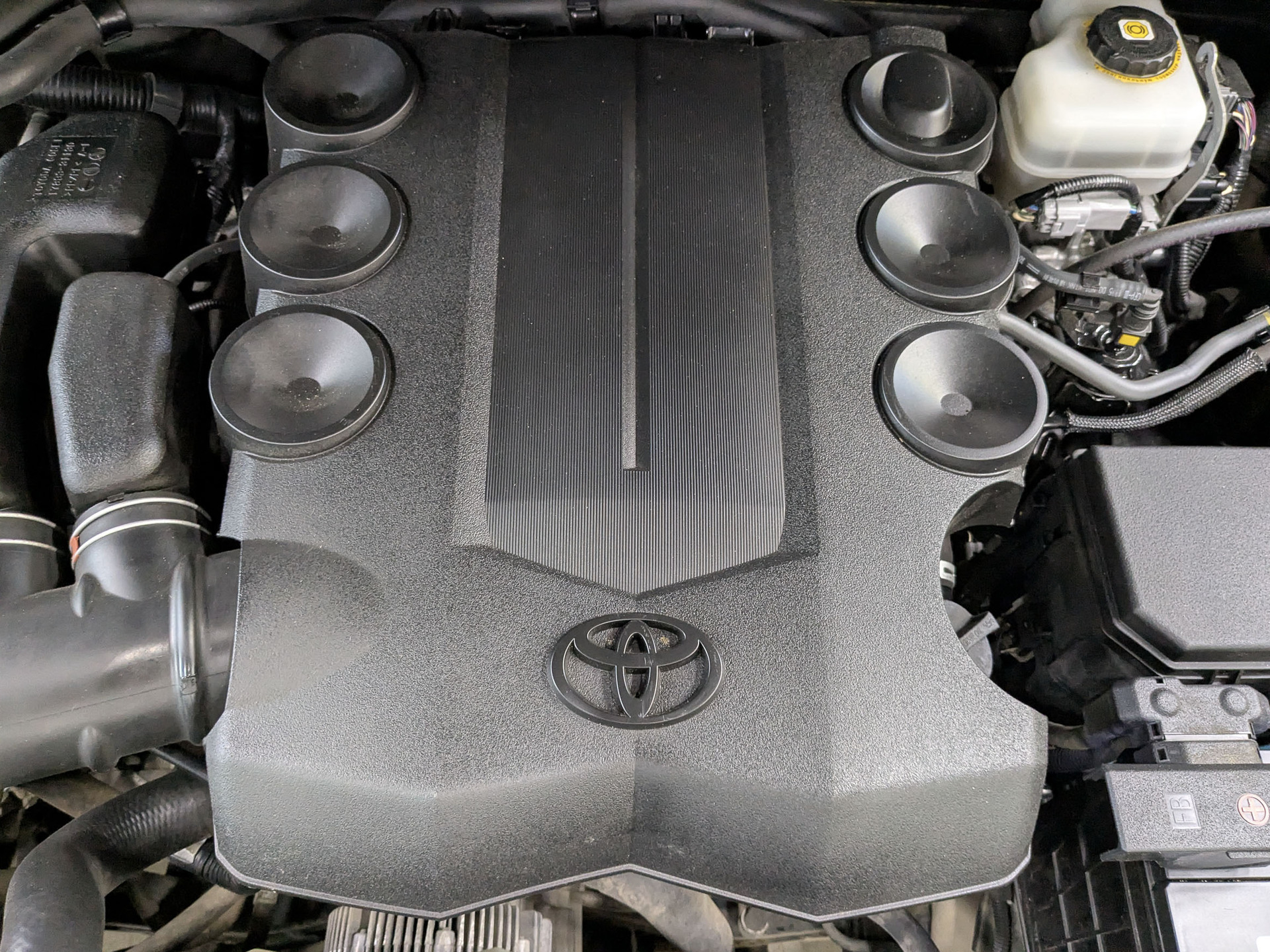 TOYOTA Land Cruiser Prado 4.00 (249 л.с), автомат, 2021, пробег 108 602 км