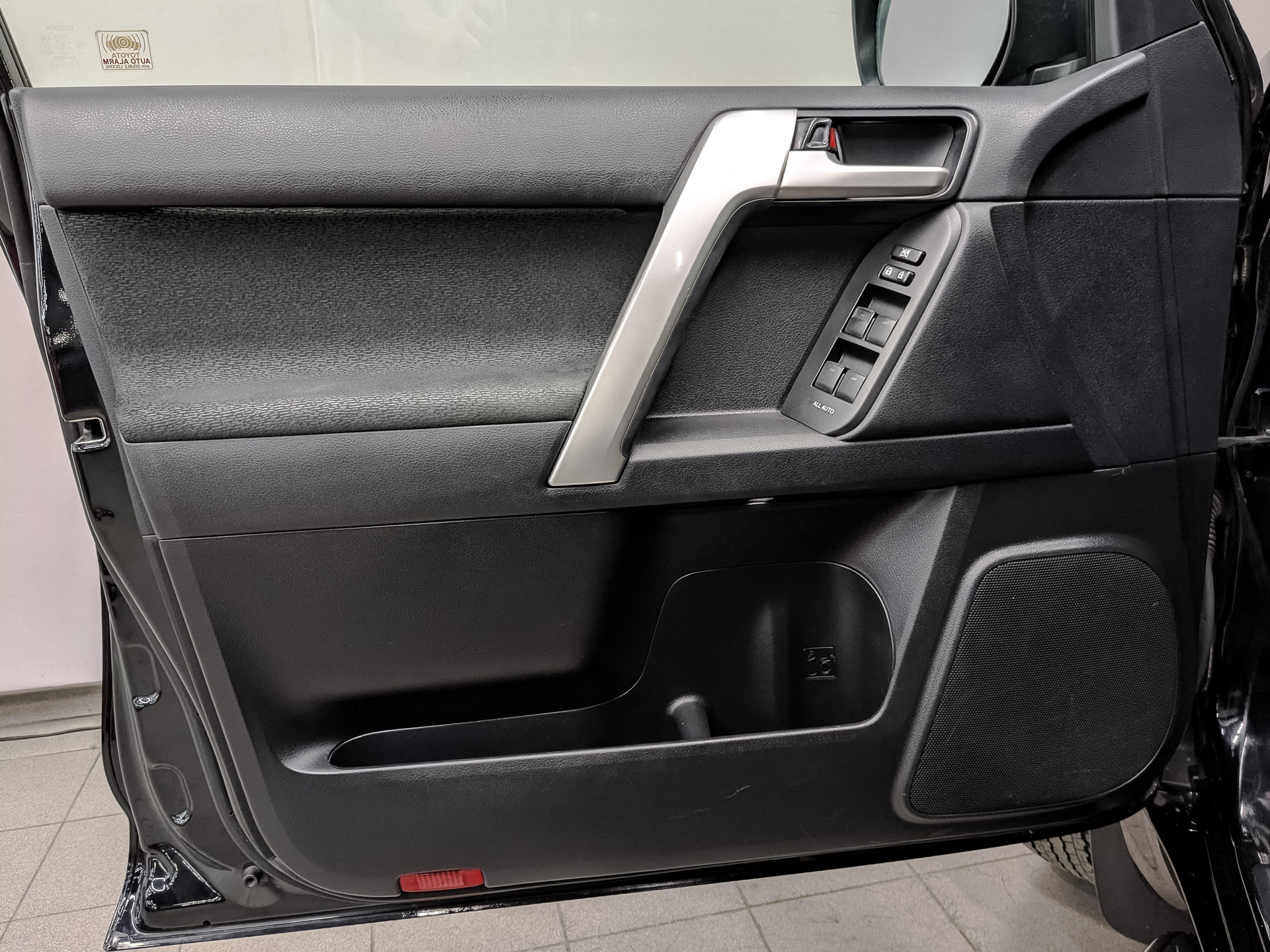 TOYOTA Land Cruiser Prado 4.00 (249 л.с), автомат, 2021, пробег 108 602 км