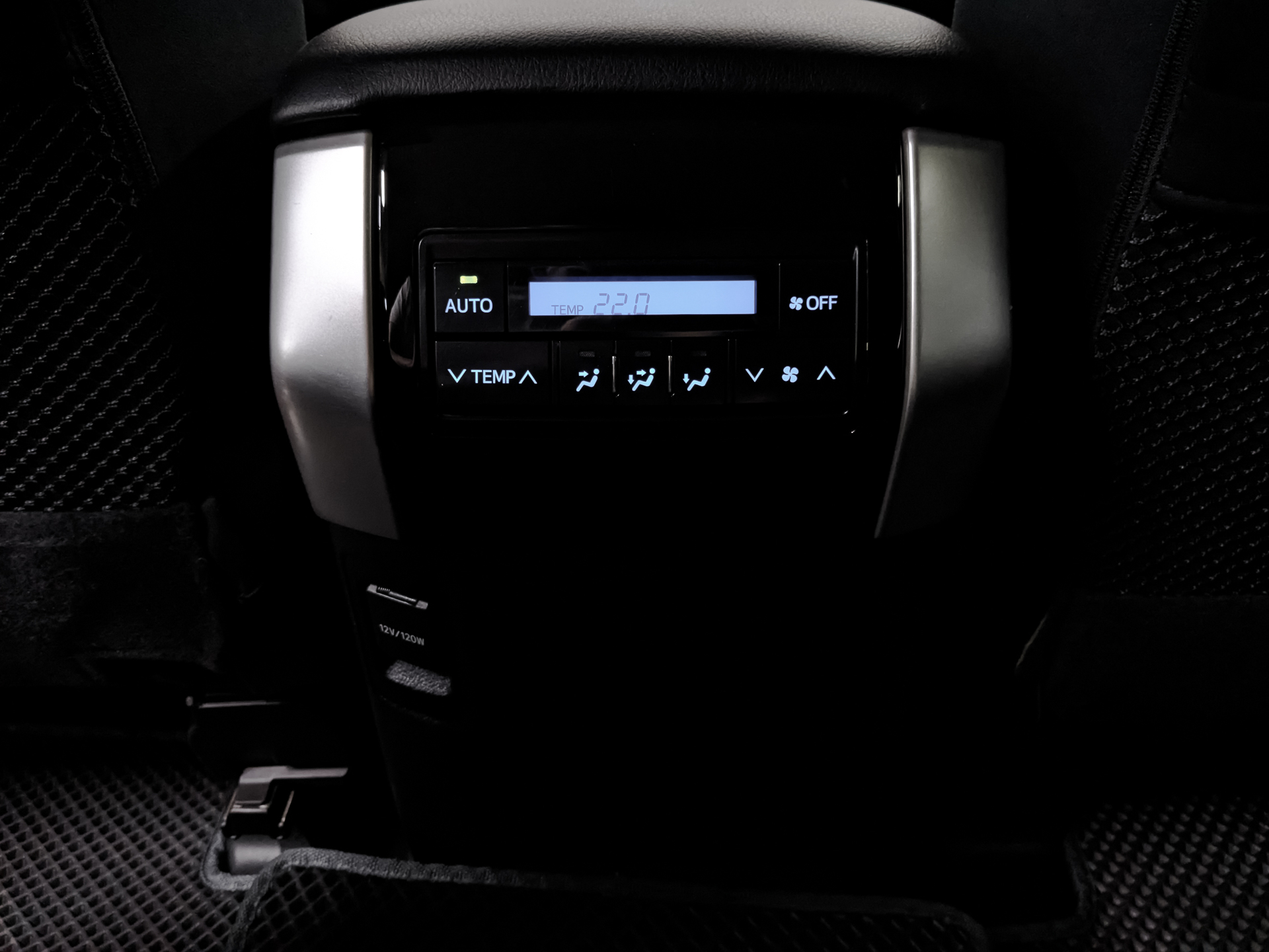 TOYOTA Land Cruiser Prado 4.00 (249 л.с), автомат, 2021, пробег 108 602 км