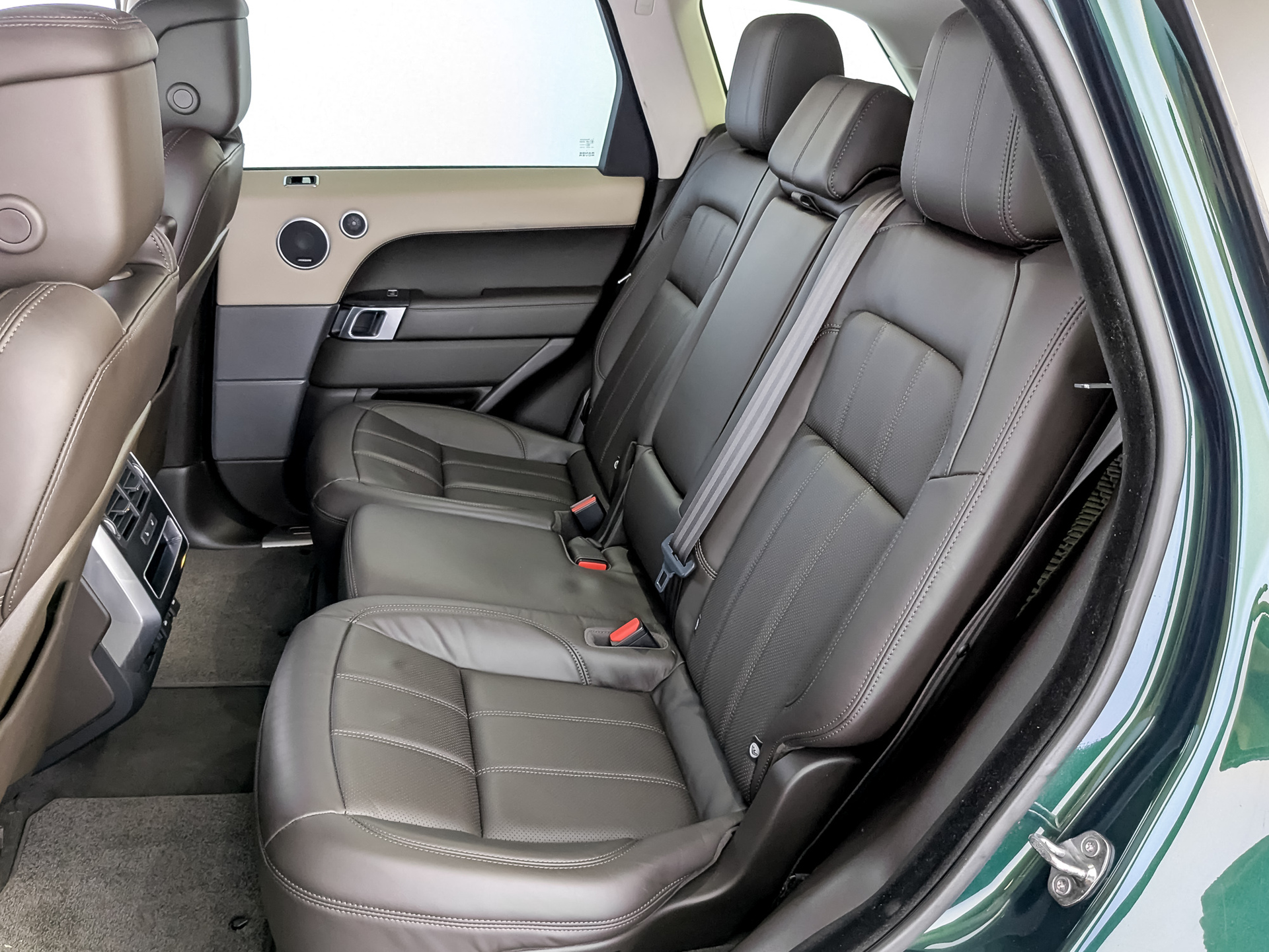 LAND ROVER Range Rover Sport 3.00 (248 л.с), автомат, 2019, пробег 149 913 км