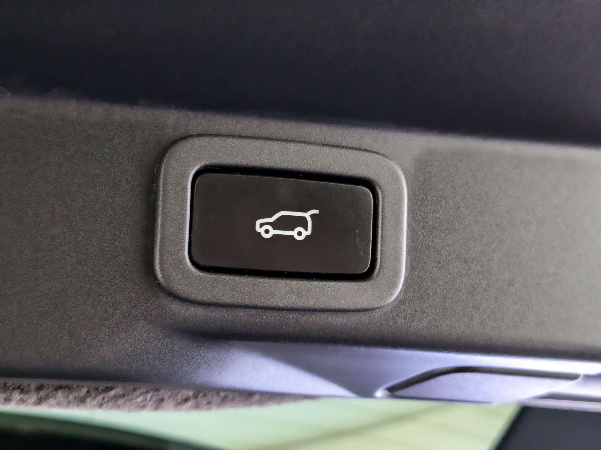LAND ROVER Range Rover Sport 3.00 (248 л.с), автомат, 2019, пробег 149 913 км