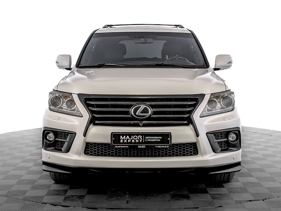 Lexus LX III