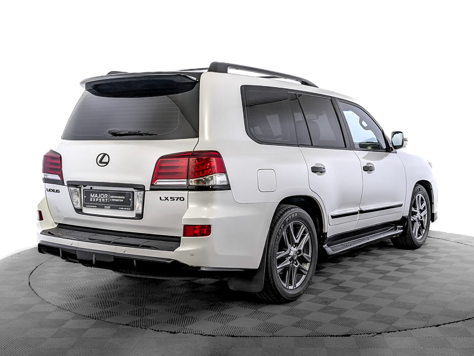 Lexus LX III