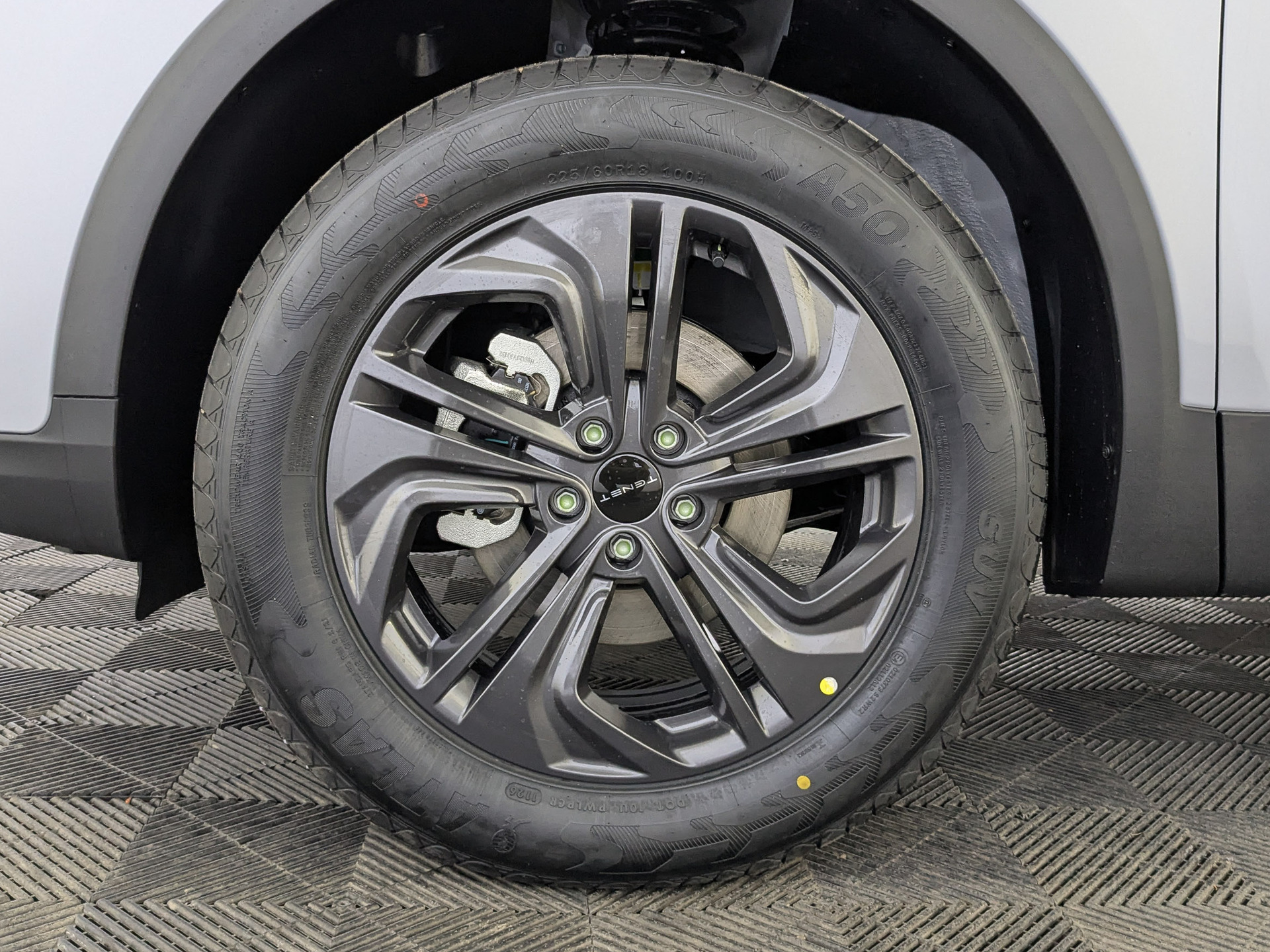 Фото Tenet T4L Актив 1.5T/147 6RT 2WD