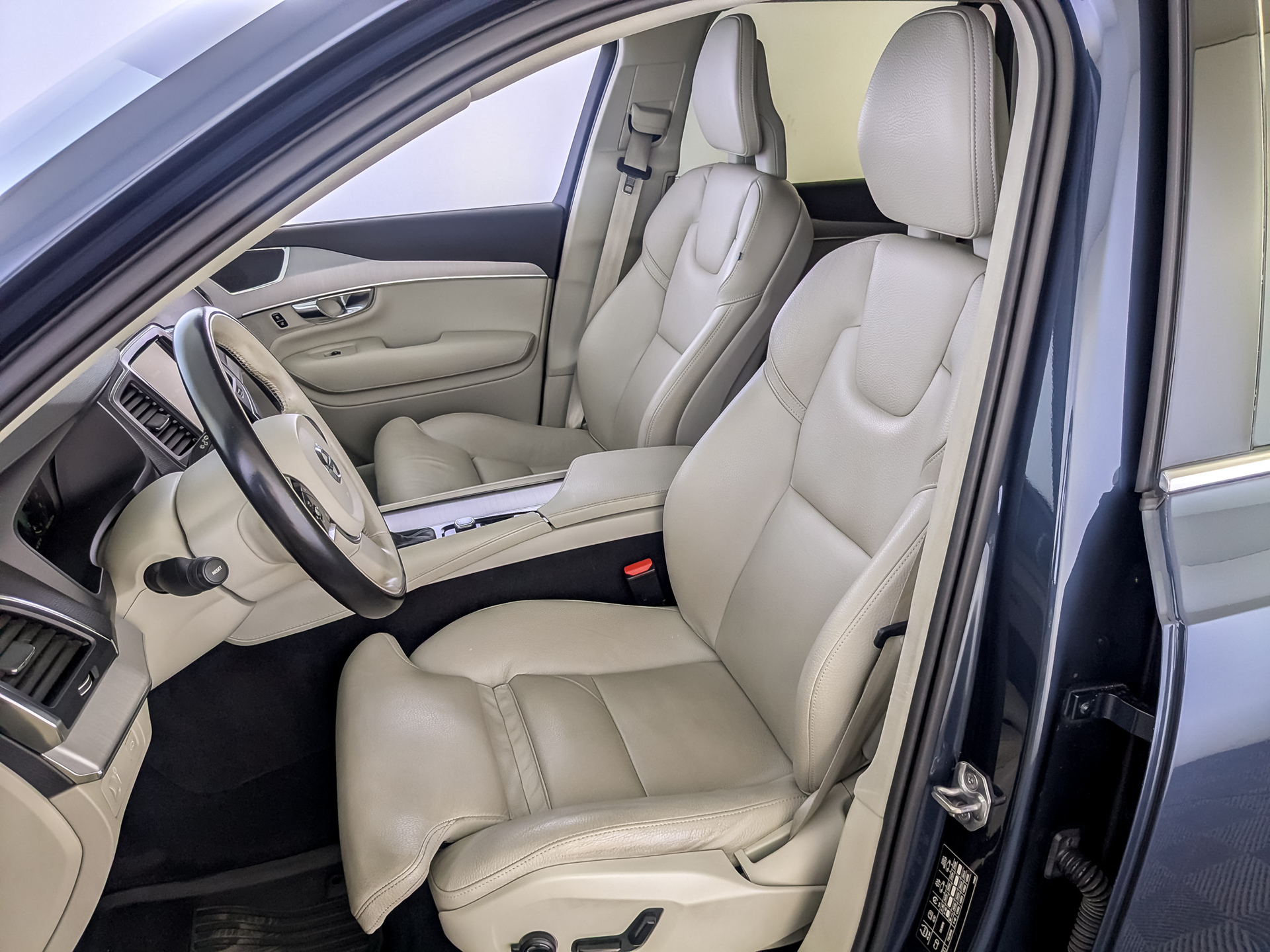 VOLVO XC90 2.00 (249 л.с), автомат, 2020, пробег 166 411 км