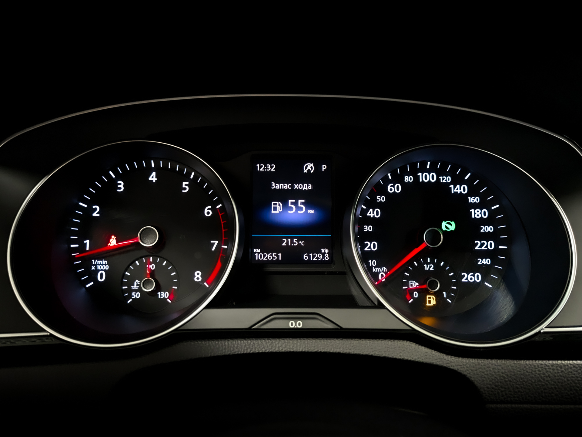 VOLKSWAGEN Passat 2.00 (190 л.с), автомат, 2020, пробег 102 593 км