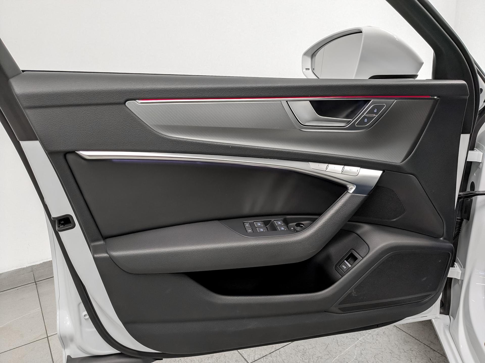 AUDI A6 2.00 (245 л.с), автомат, 2021, пробег 52 223 км