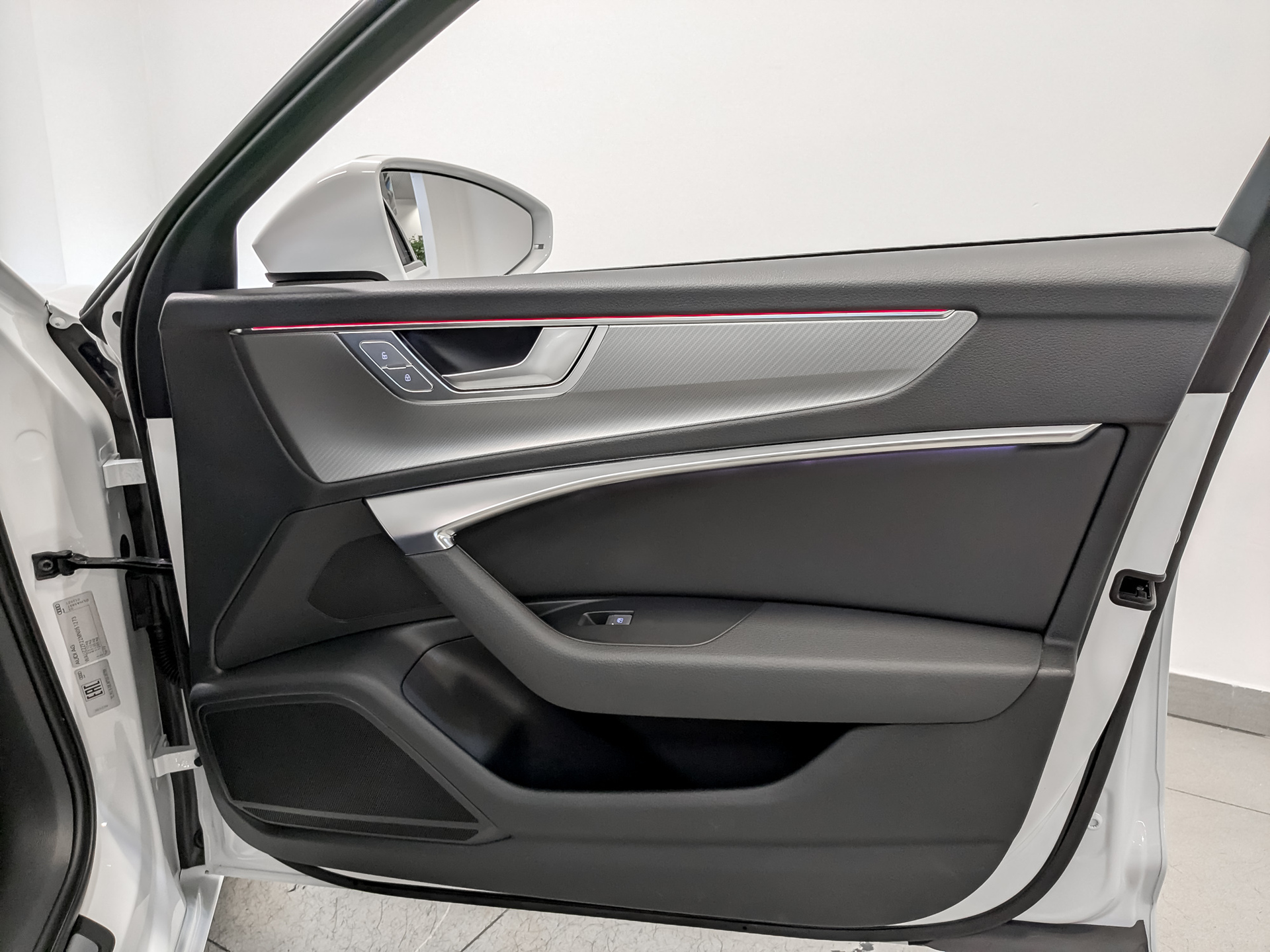 AUDI A6 2.00 (245 л.с), автомат, 2021, пробег 52 223 км