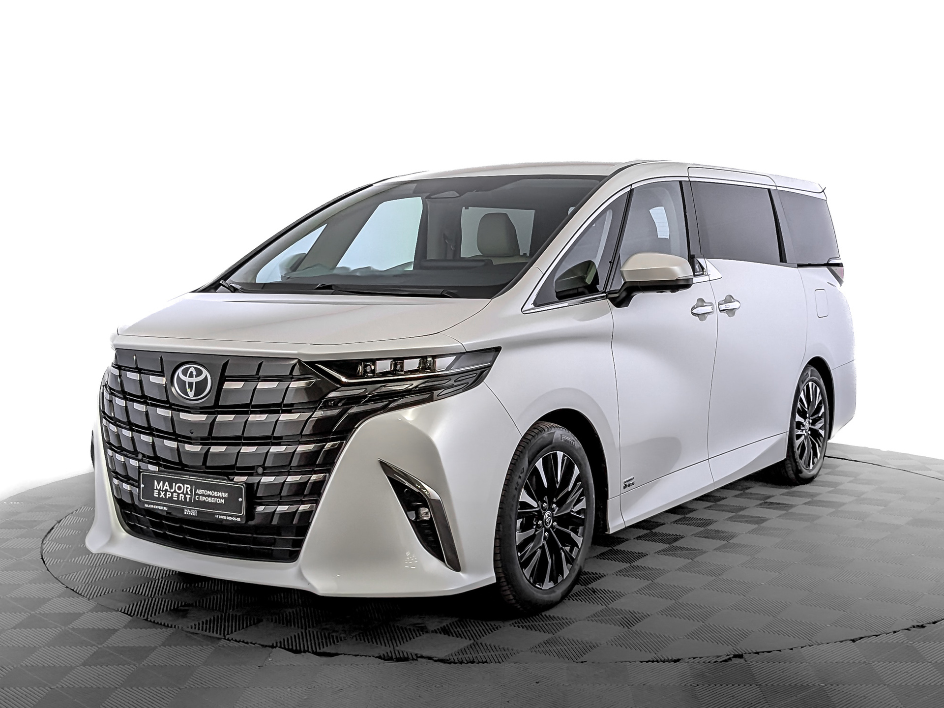 TOYOTA Alphard 2.50 (292 л.с), автомат, 2024, пробег 15 877 км