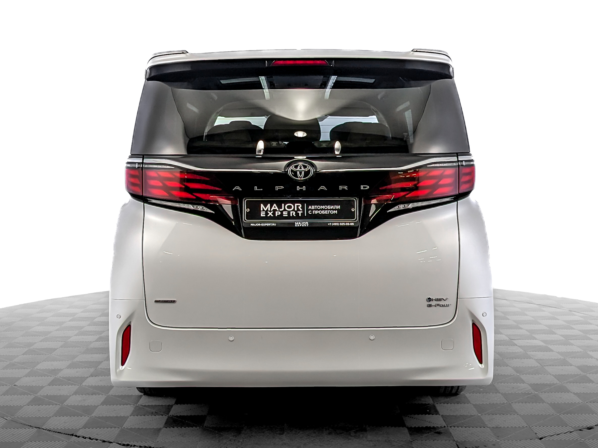 TOYOTA Alphard 2.50 (292 л.с), автомат, 2024, пробег 15 877 км