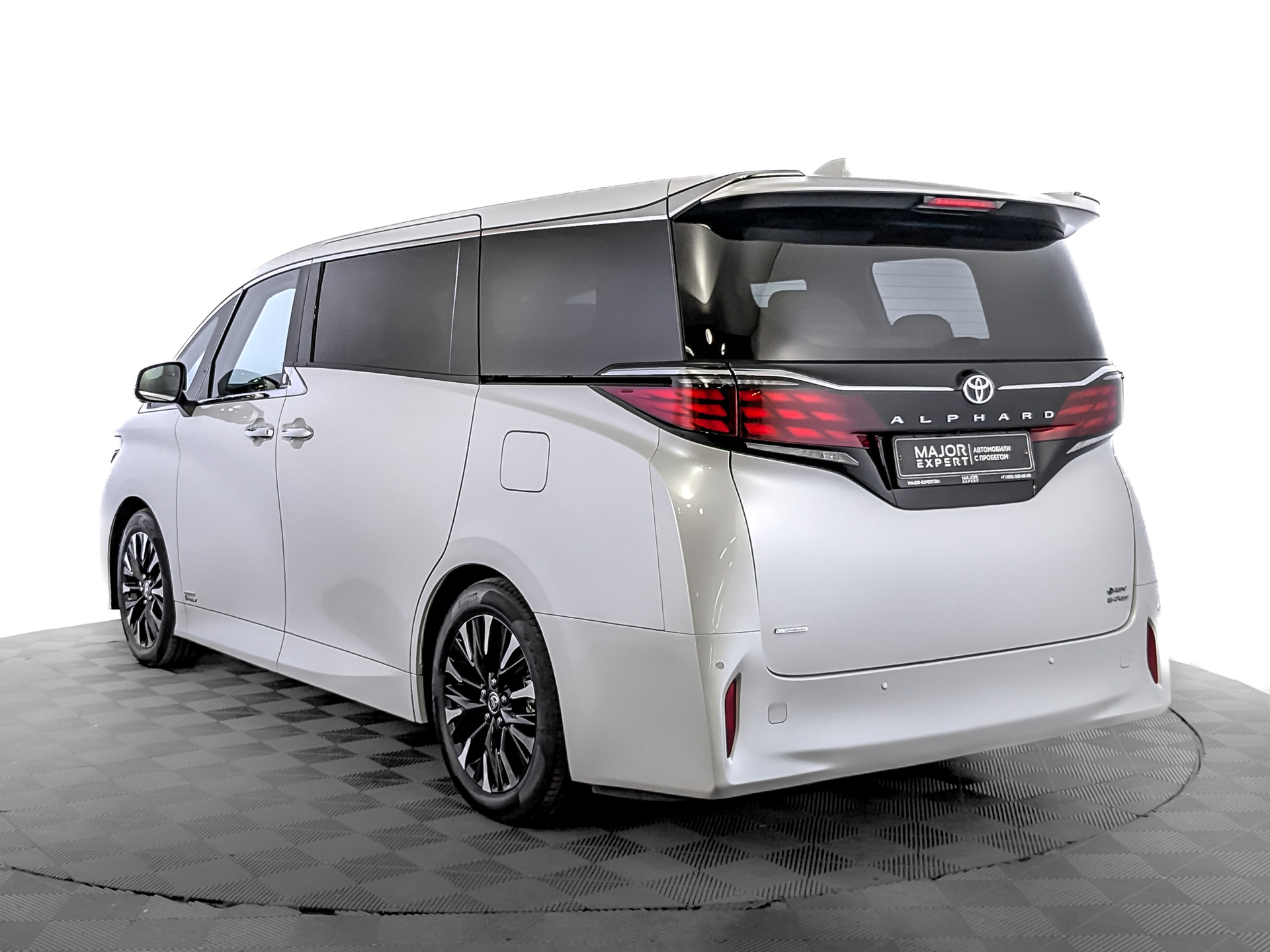 TOYOTA Alphard 2.50 (292 л.с), автомат, 2024, пробег 15 877 км