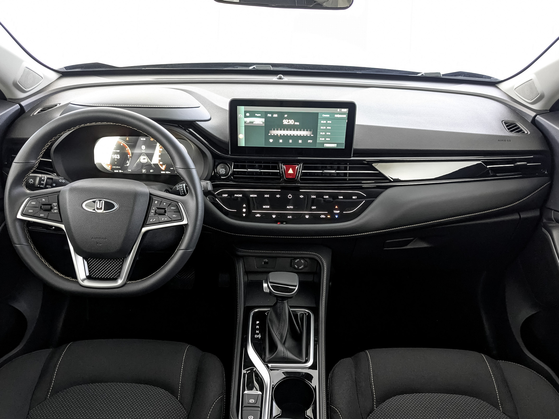 Фото Москвич 3 Комфорт с телематикой 1.5T/136 CVT 5D