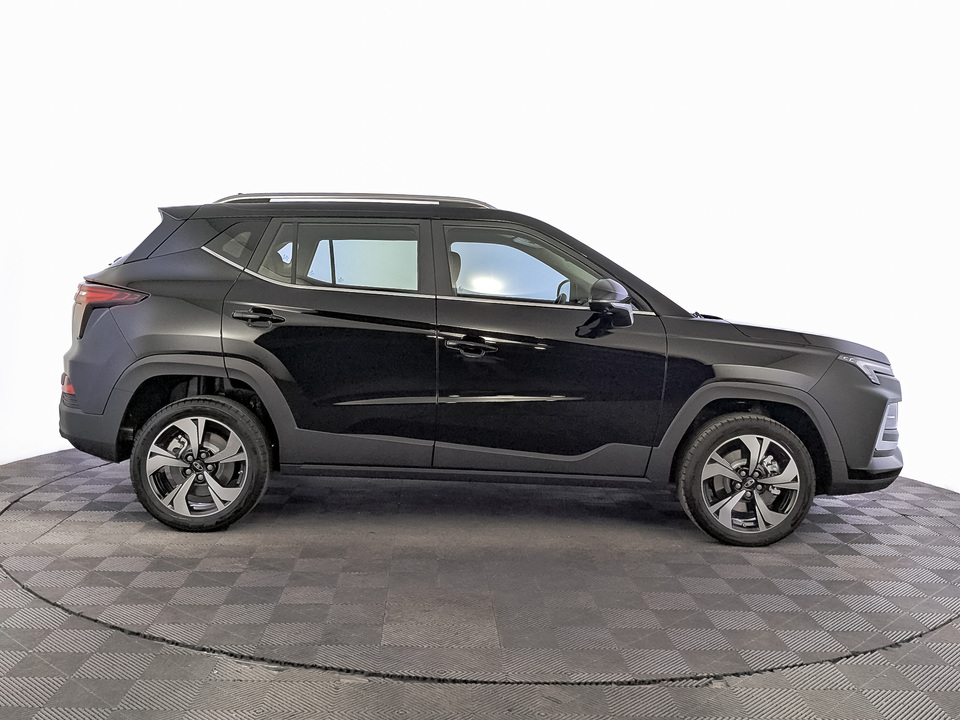 Москвич 3 Комфорт с телематикой 1.5T/136 CVT 5D