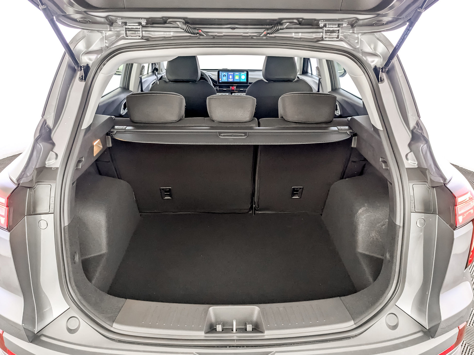 Фото Москвич 3 Стандарт 2026 с телематикой 1.5T/136 CVT 5D