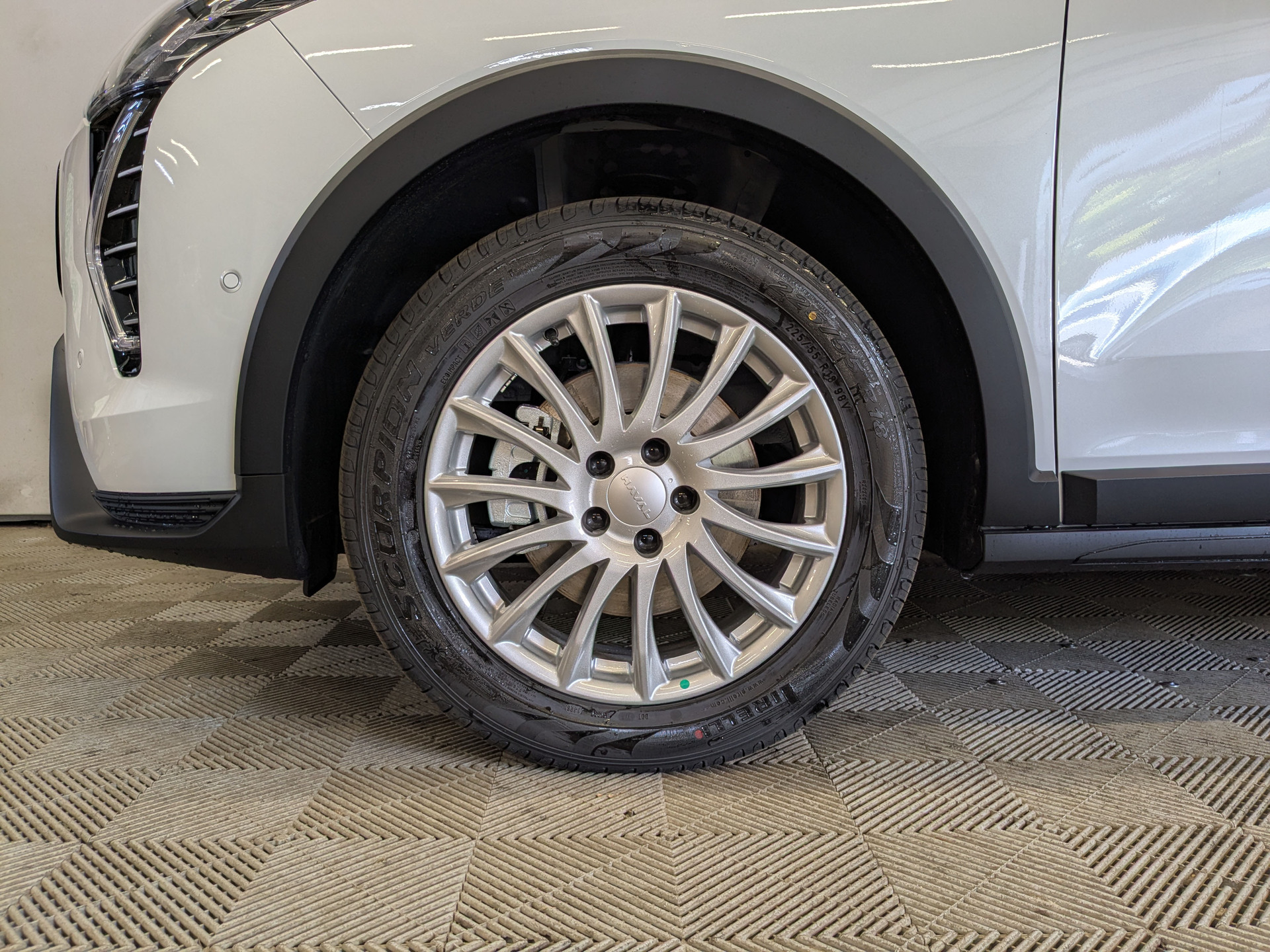 Фото Haval Jolion Техно + 1.5T/150 7RT 4WD