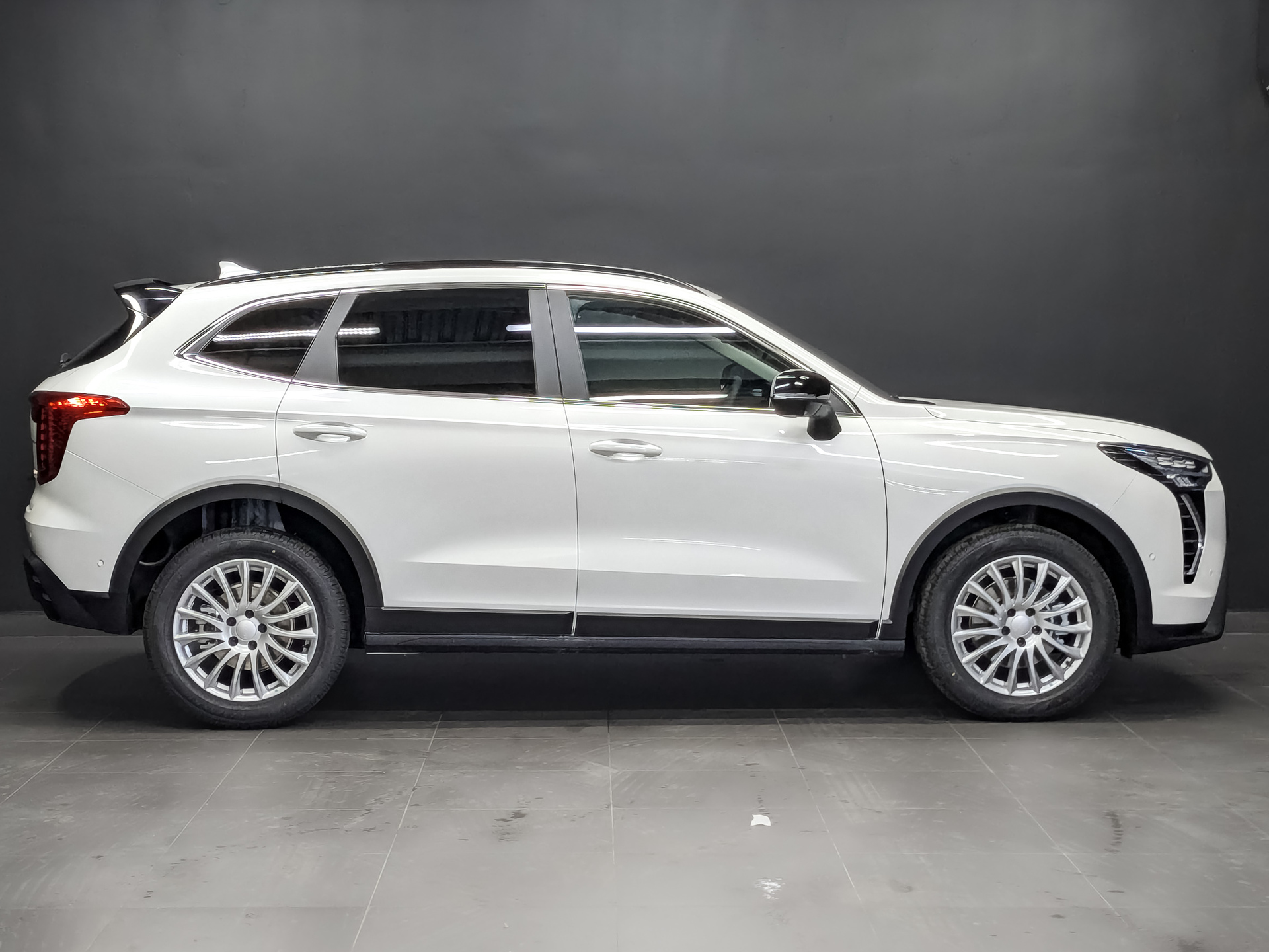 Фото Haval Jolion Техно + 1.5T/150 7RT 4WD
