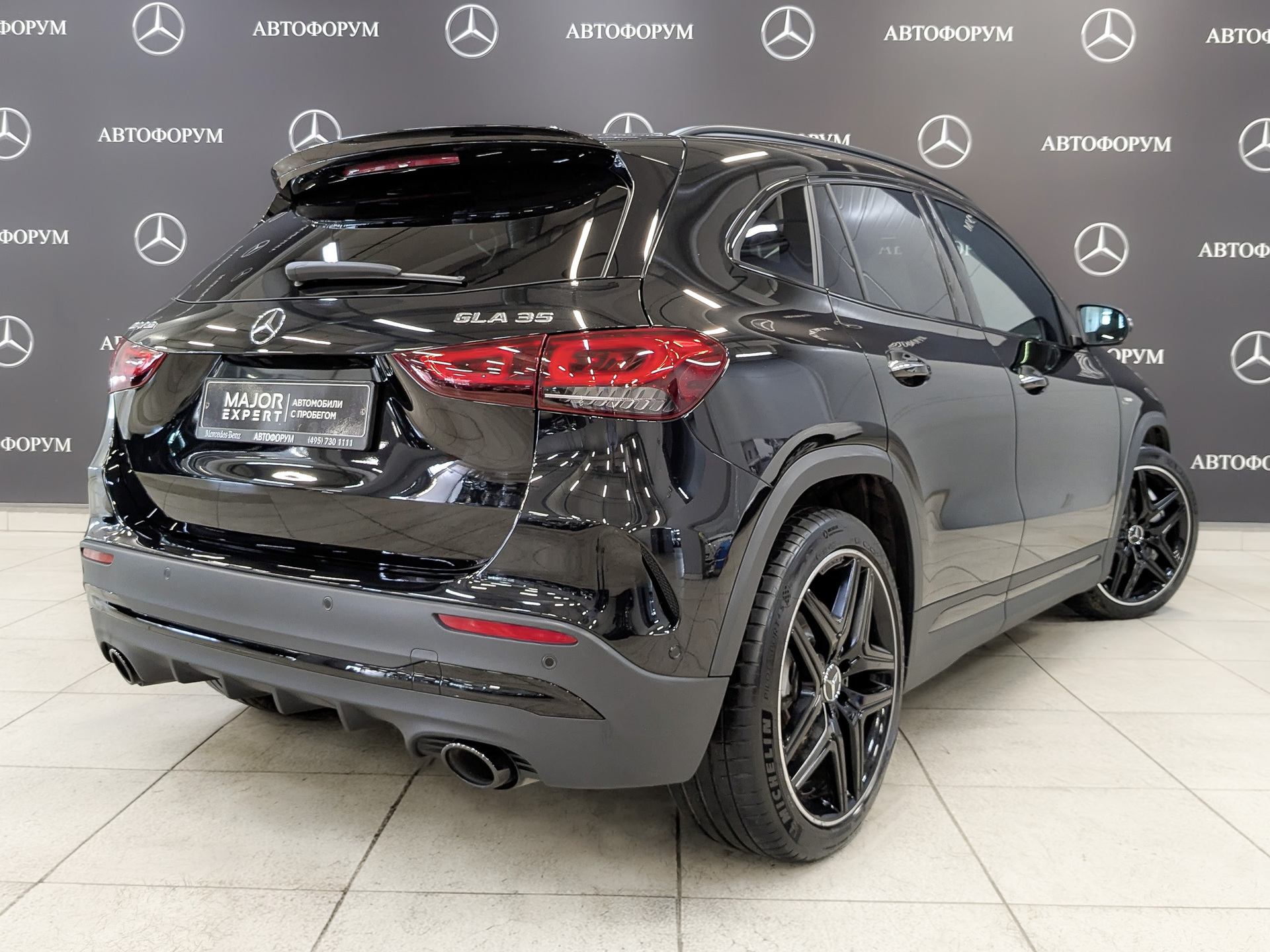 MERCEDES-BENZ GLA AMG 35 4M 2.00 (306 л.с), автомат, 2020, пробег 14 735 км