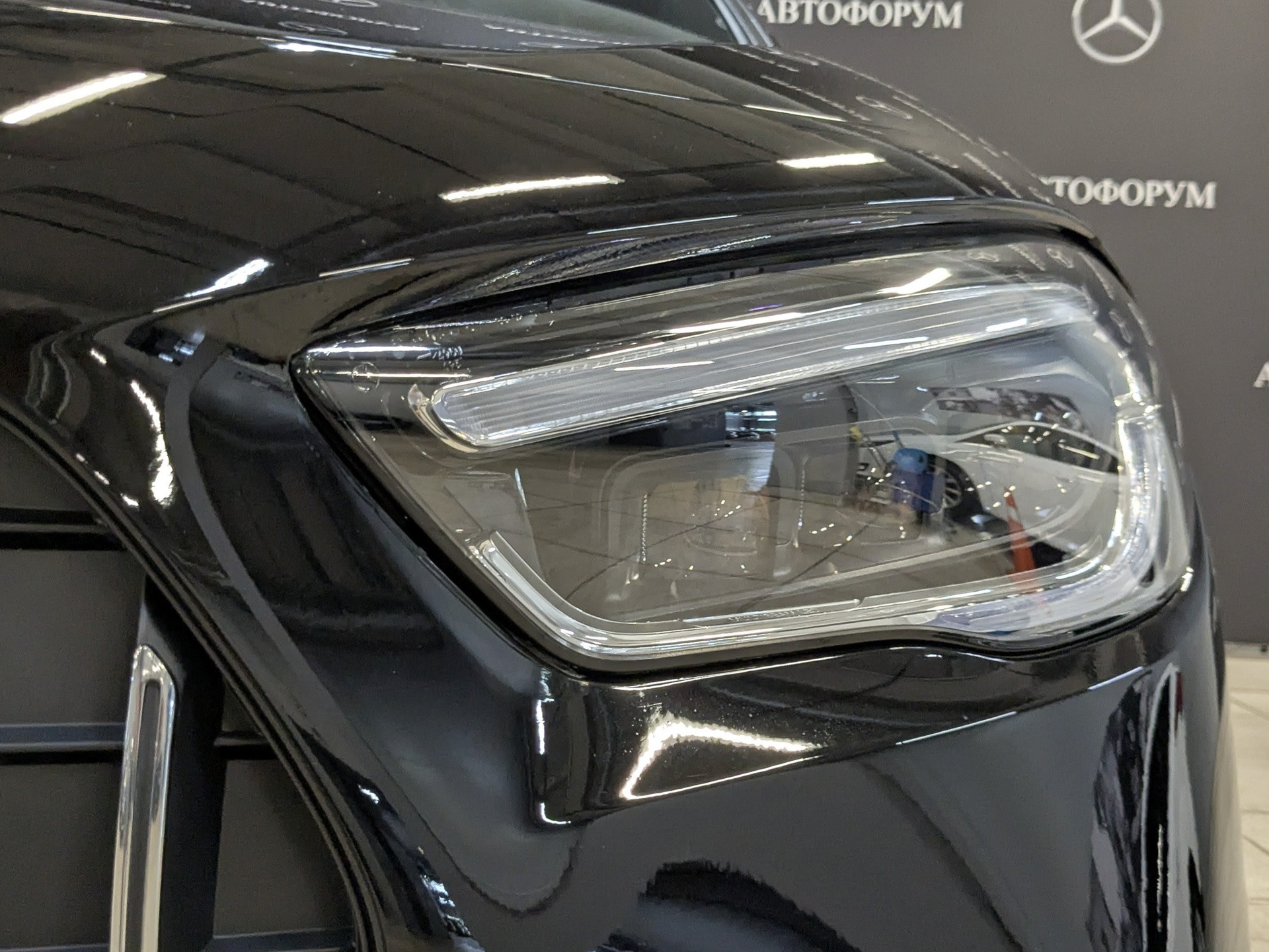 MERCEDES-BENZ GLA AMG 35 4M 2.00 (306 л.с), автомат, 2020, пробег 14 735 км