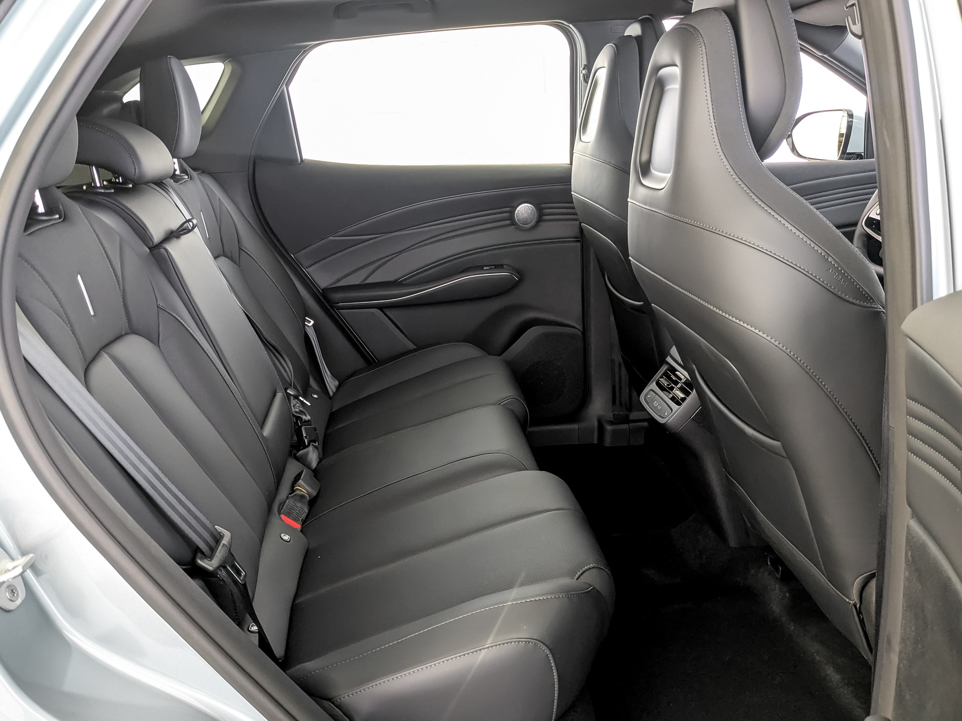 Фото Omoda C7 Стиль 1.6T/150 7RT 4WD