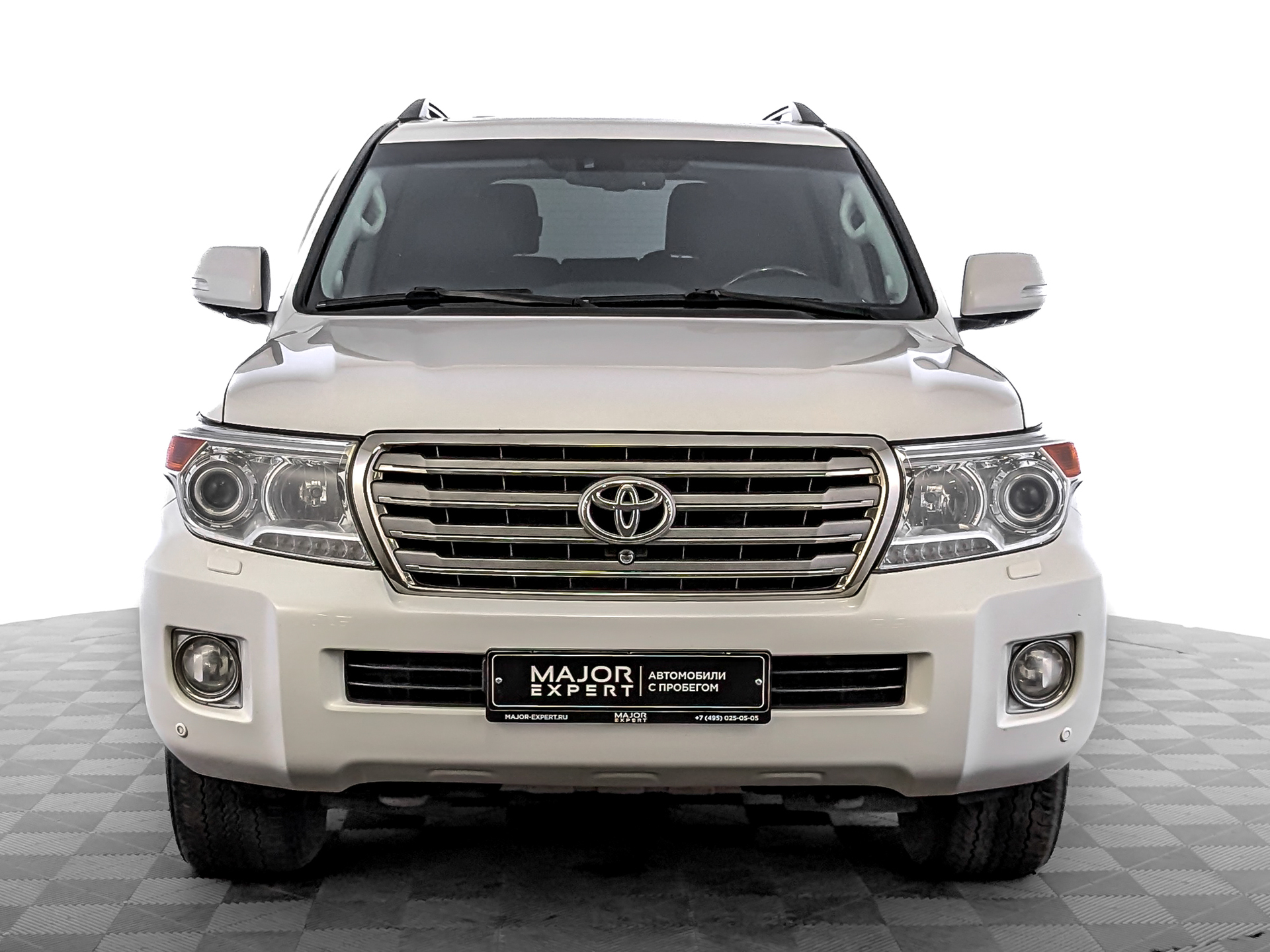 TOYOTA Land Cruiser 200 4.50 (235 л.с), автомат, 2014, пробег 243 989 км