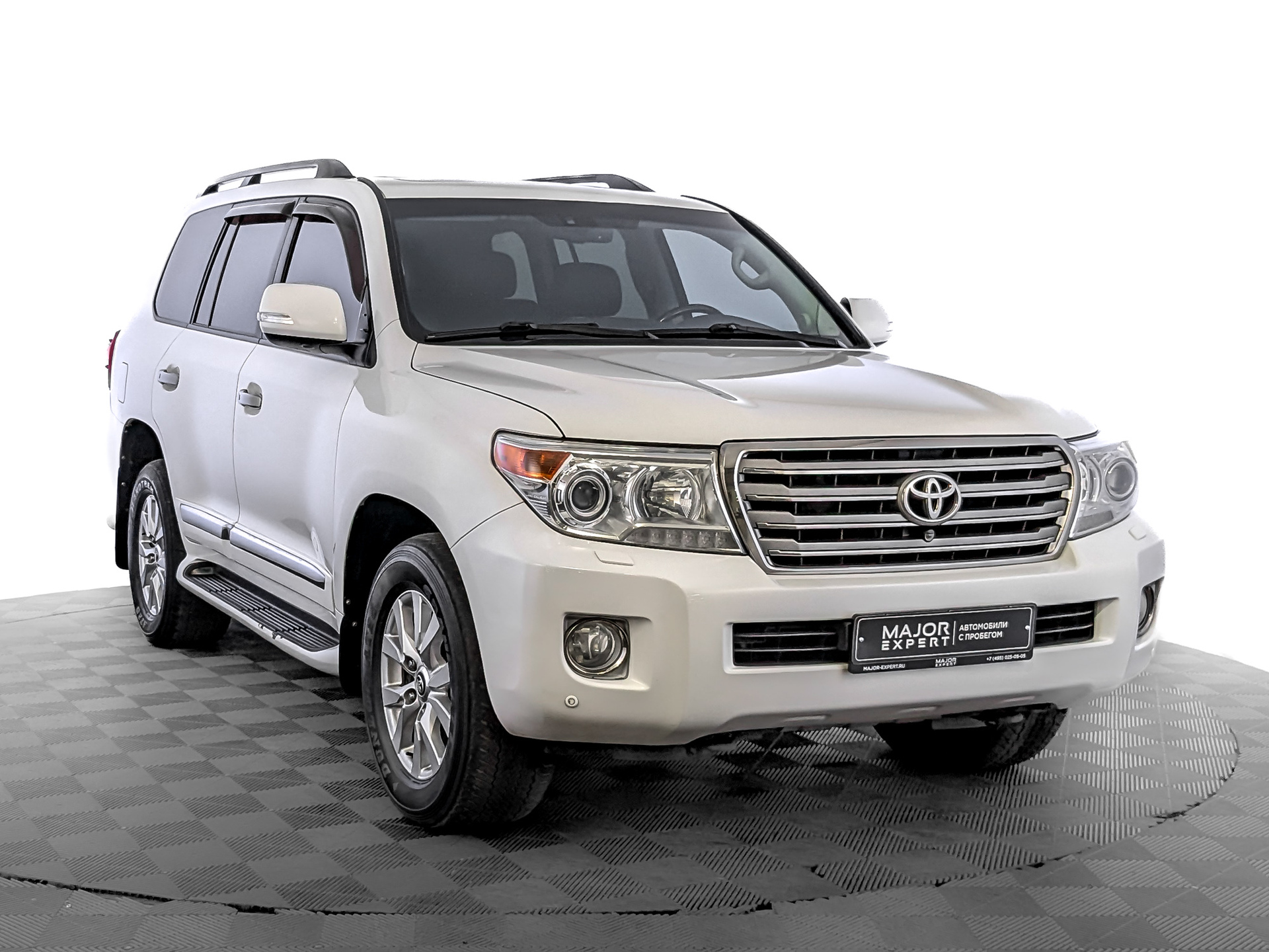 TOYOTA Land Cruiser 200 4.50 (235 л.с), автомат, 2014, пробег 243 989 км