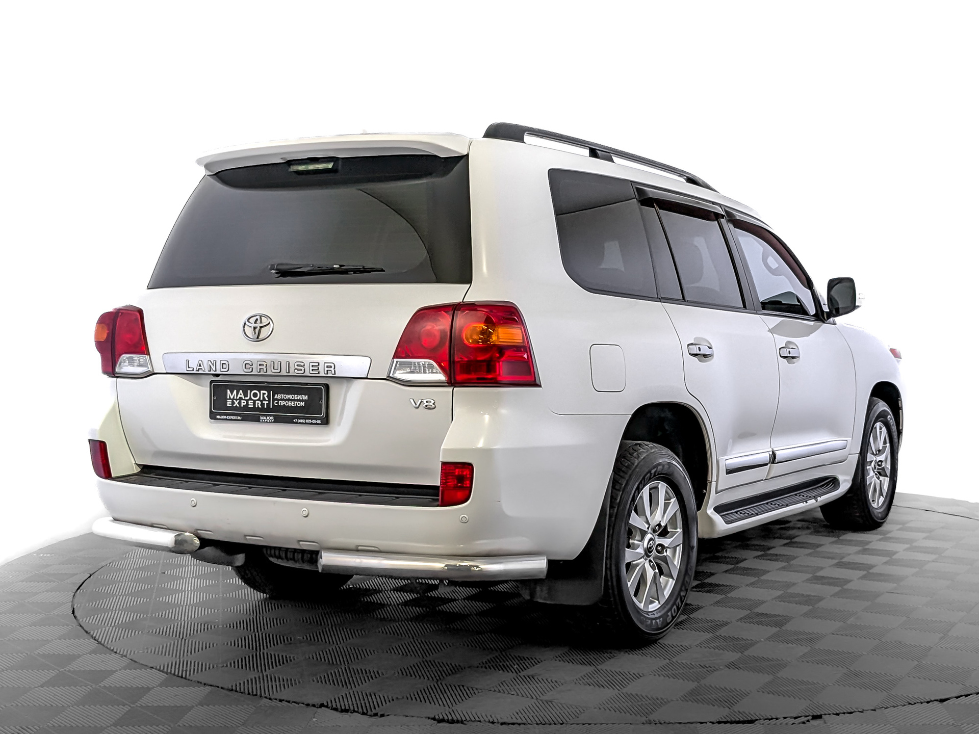 TOYOTA Land Cruiser 200 4.50 (235 л.с), автомат, 2014, пробег 243 989 км