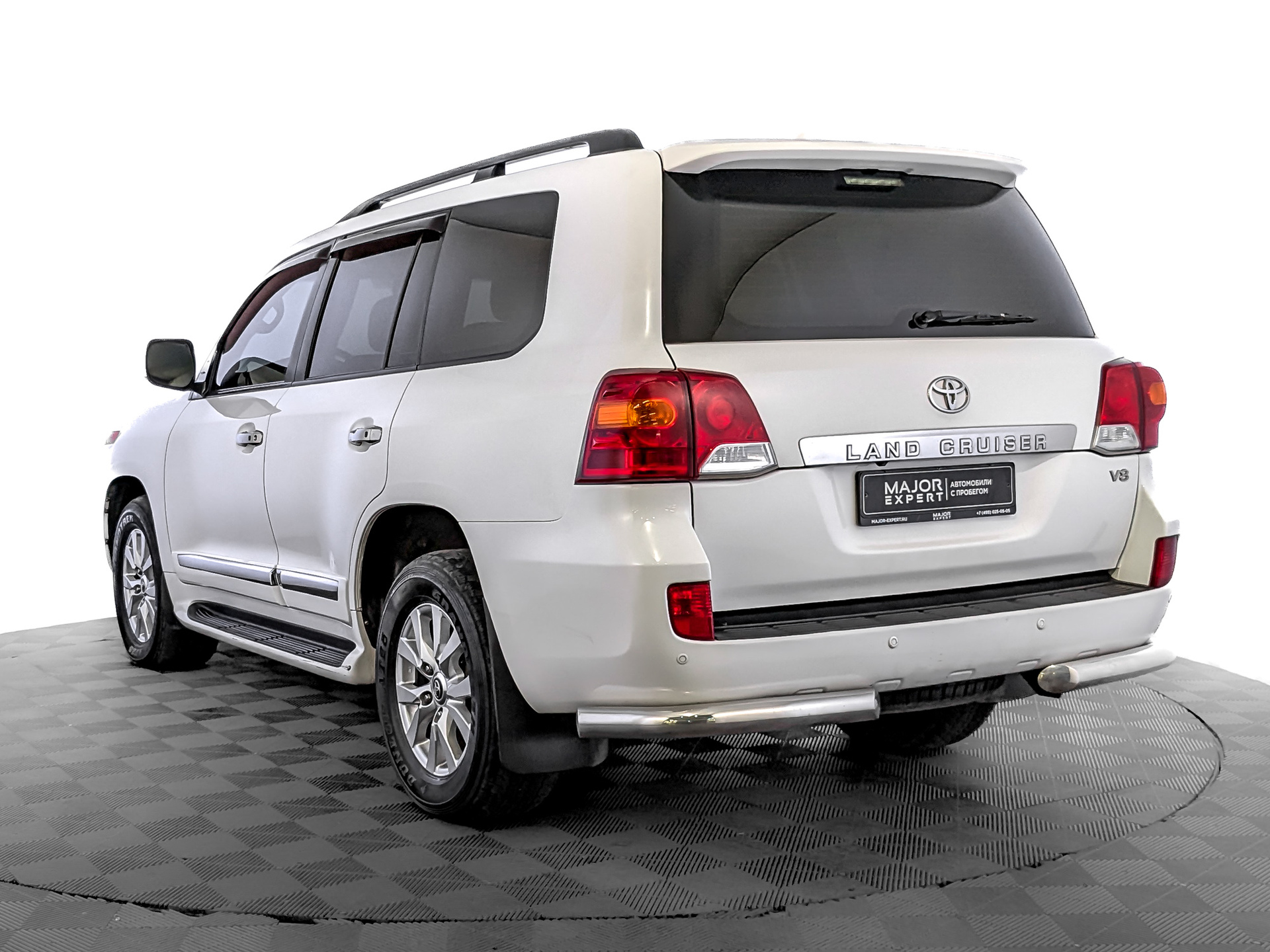 TOYOTA Land Cruiser 200 4.50 (235 л.с), автомат, 2014, пробег 243 989 км