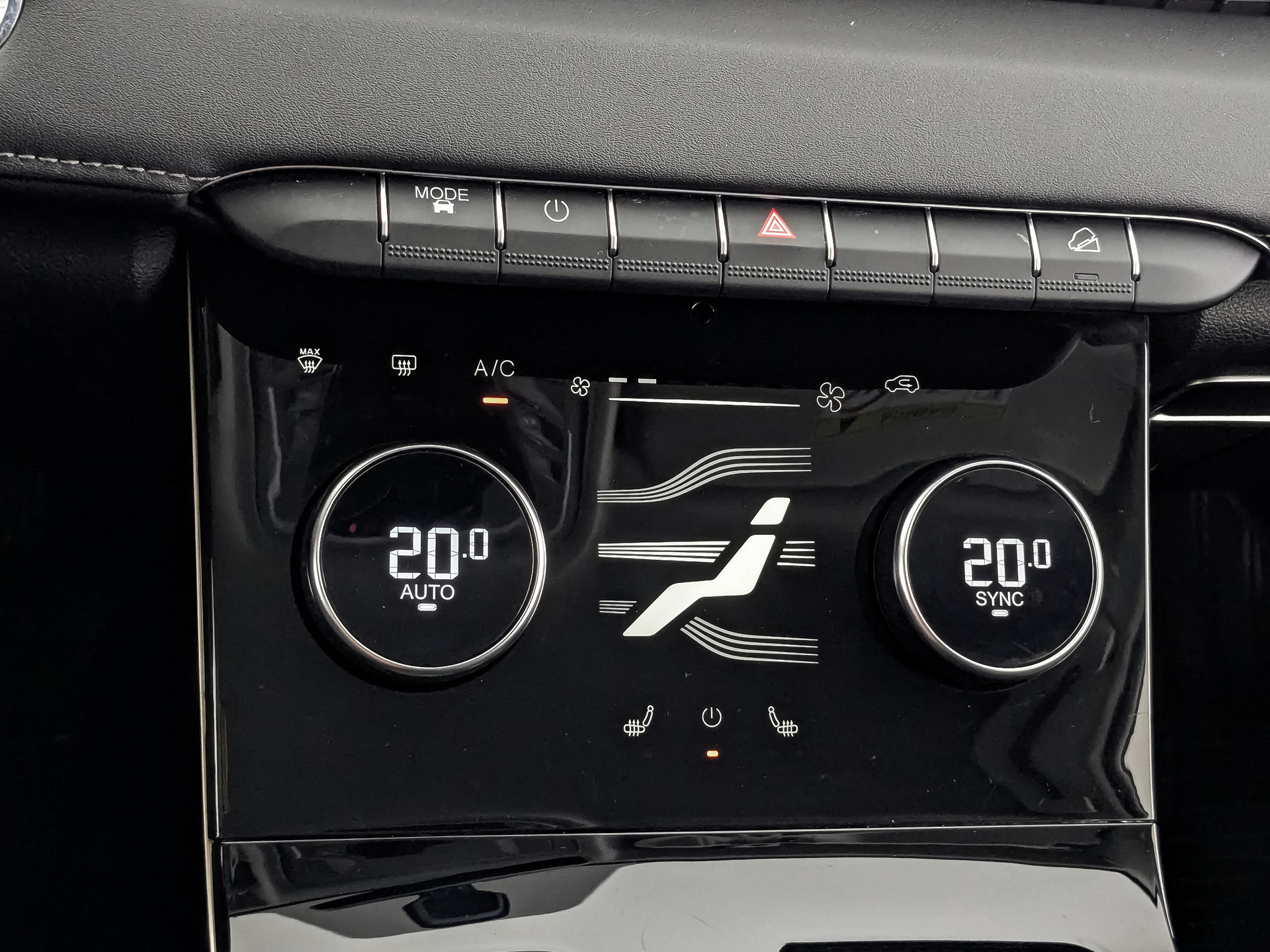 EXEED LX 1.50 (147 л.с), автомат, 2023, пробег 41 615 км