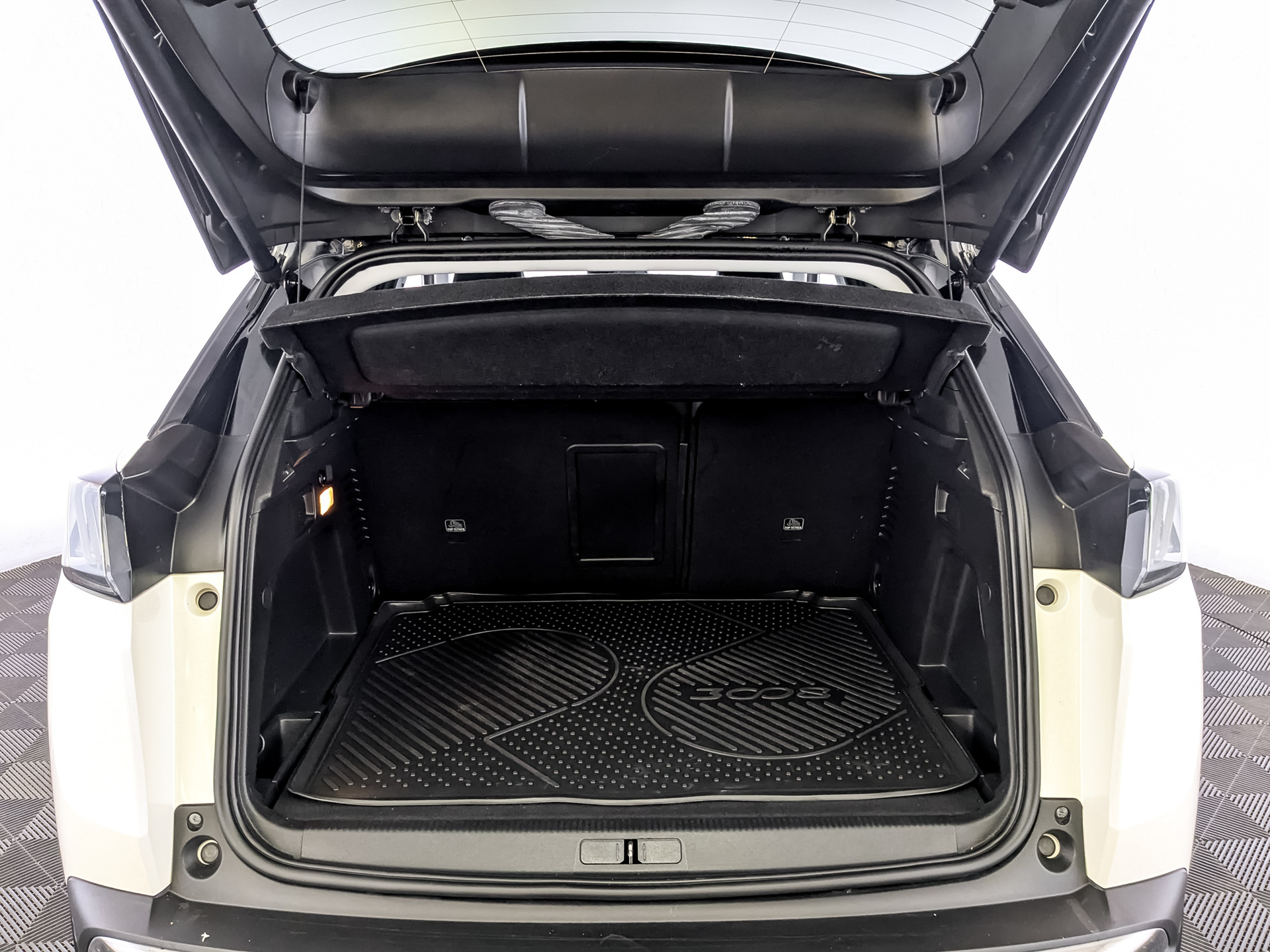 PEUGEOT 3008 1.60 (150 л.с), автомат, 2021, пробег 77 341 км