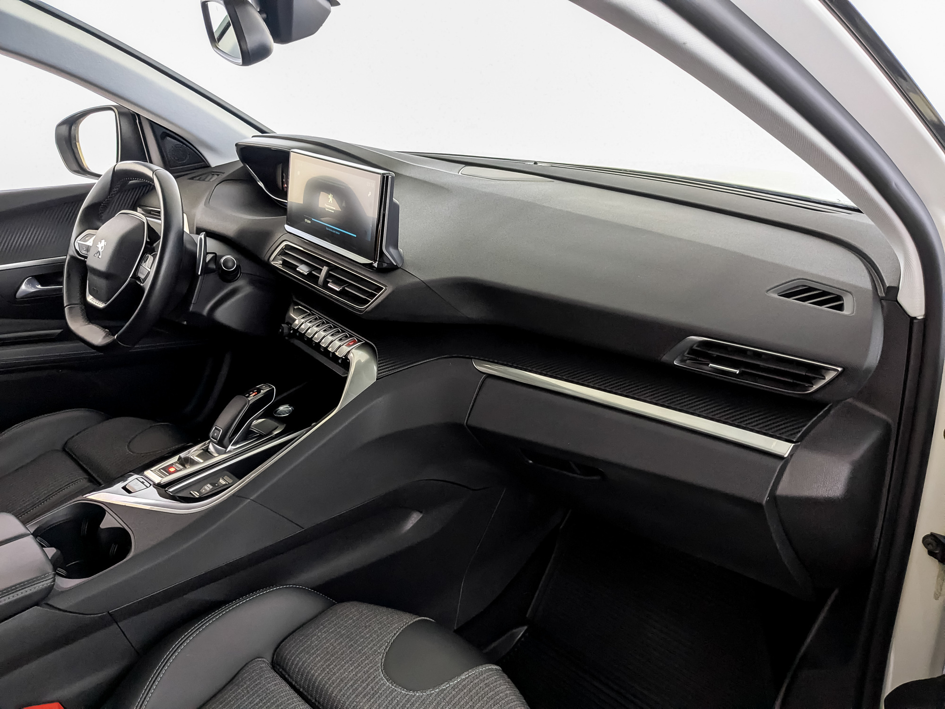 PEUGEOT 3008 1.60 (150 л.с), автомат, 2021, пробег 77 341 км