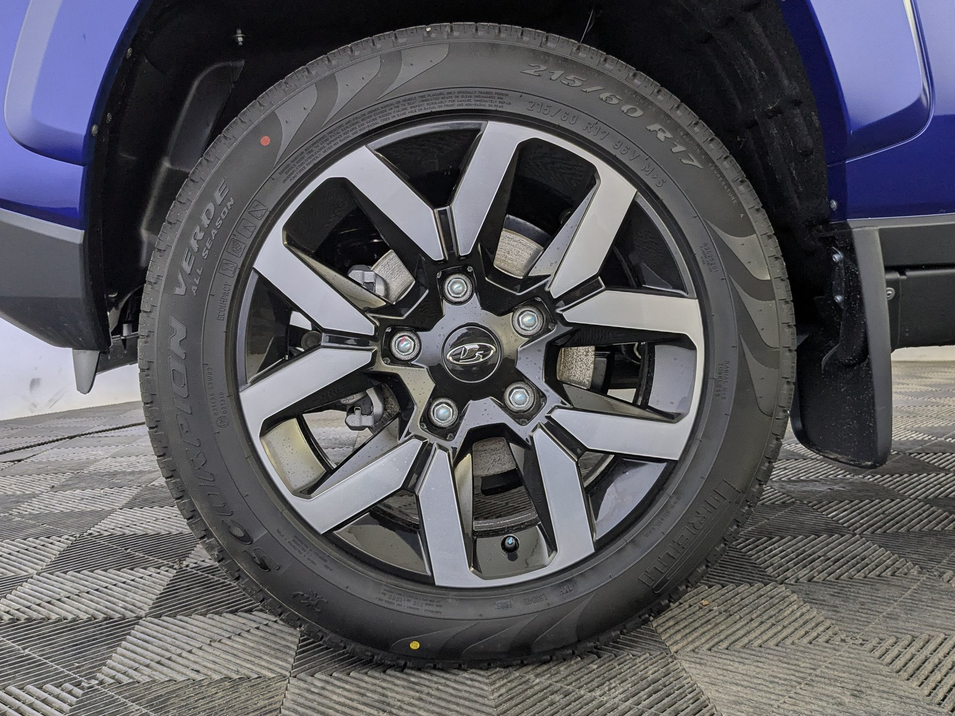 Фото Lada Niva Travel КХЛ 1.8/90 5MT