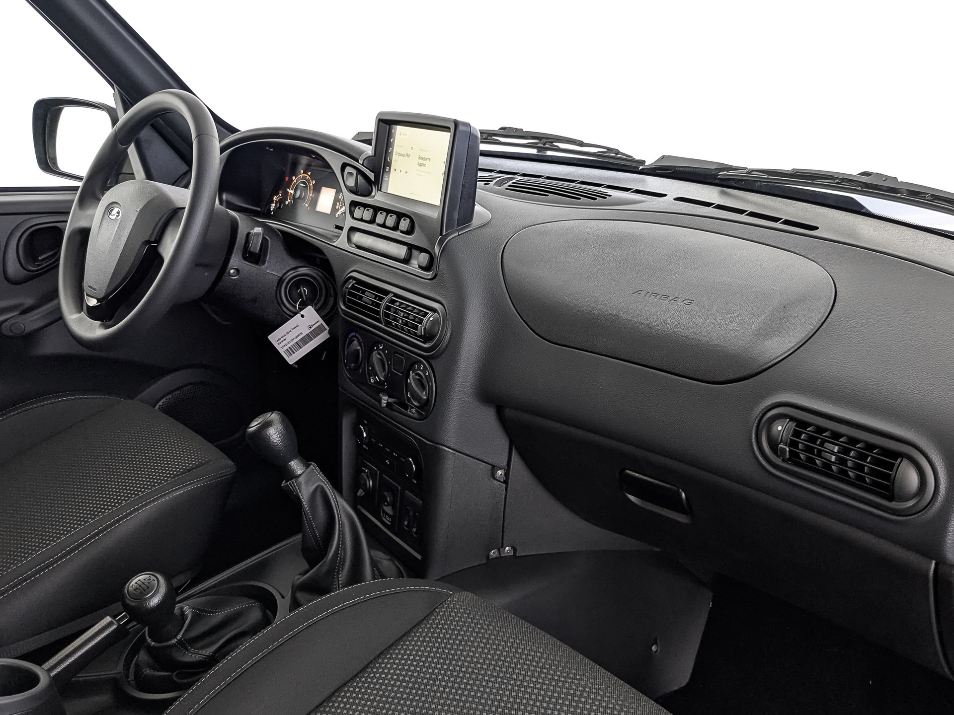 Фото Lada Niva Travel КХЛ 1.8/90 5MT