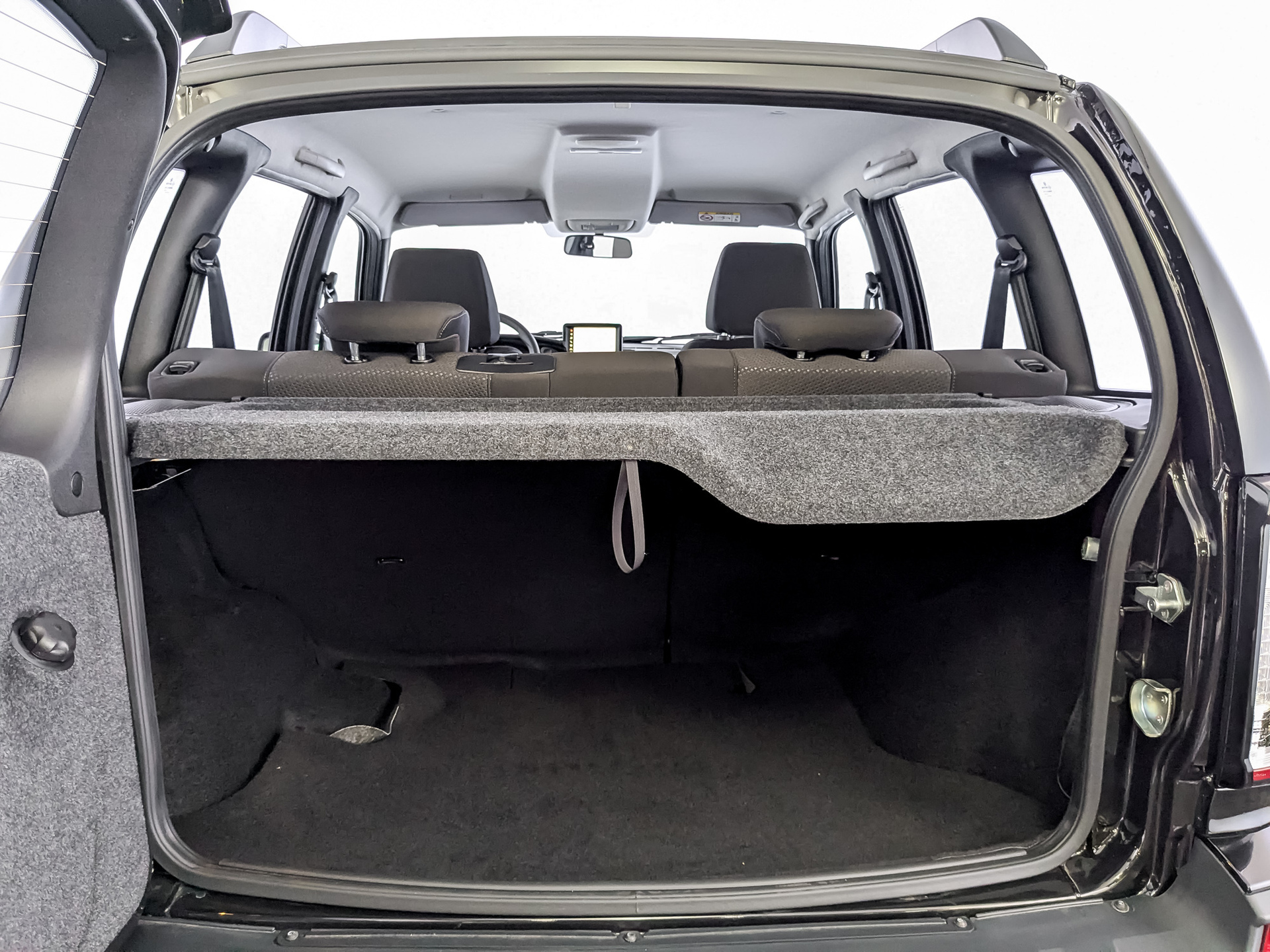 Фото Lada Niva Travel КХЛ 1.8/90 5MT