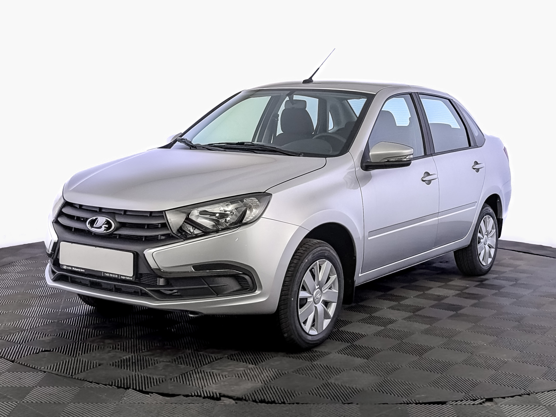 Фото Lada Granta II Седан Комфорт (5D8) 1.6/90 5MT