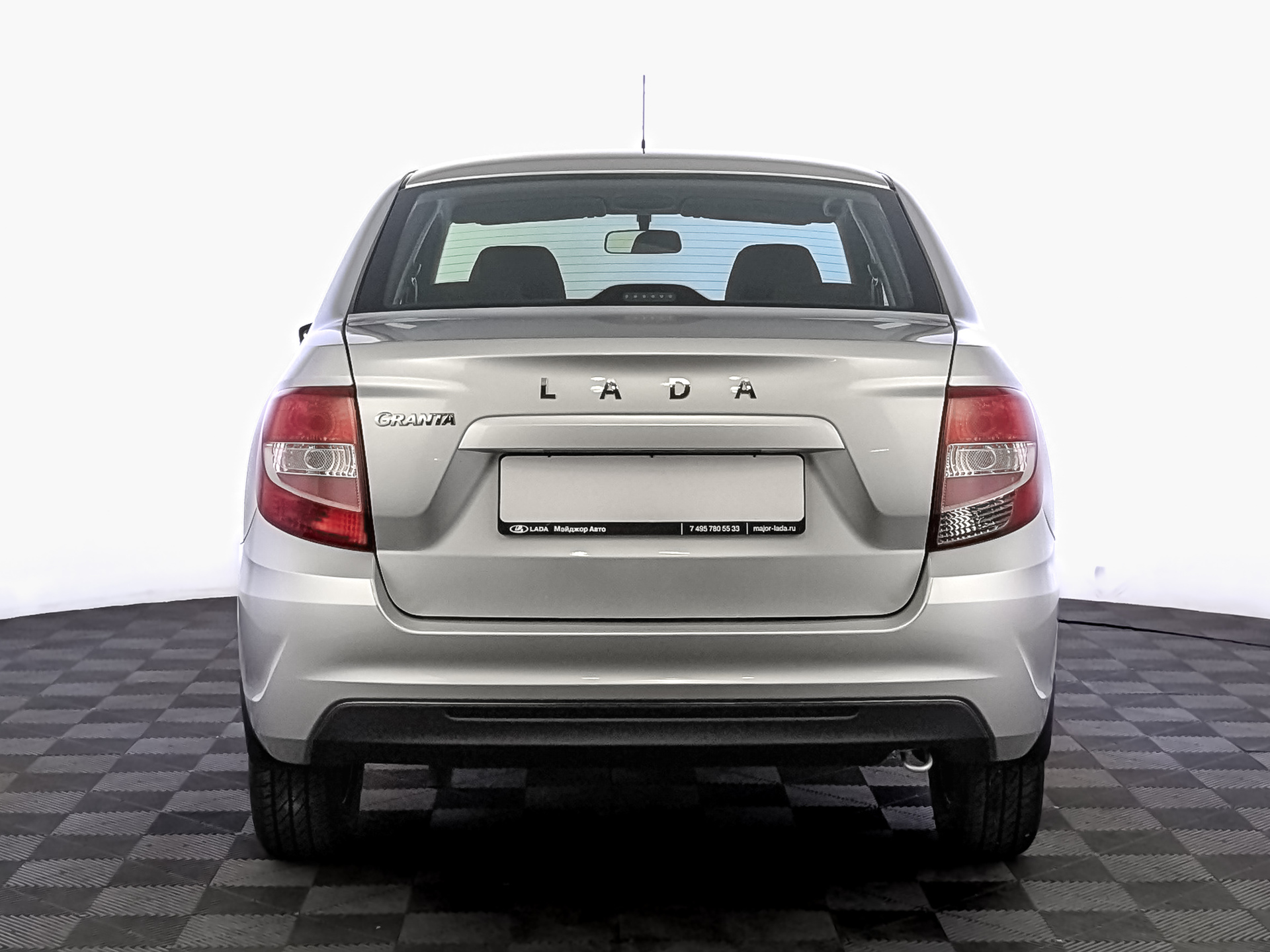 Фото Lada Granta II Седан Комфорт (5D8) 1.6/90 5MT