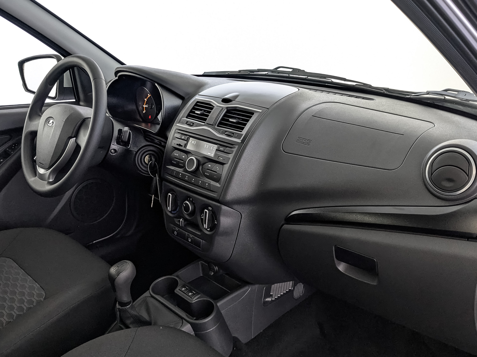 Фото Lada Granta II Седан Комфорт (5D8) 1.6/90 5MT