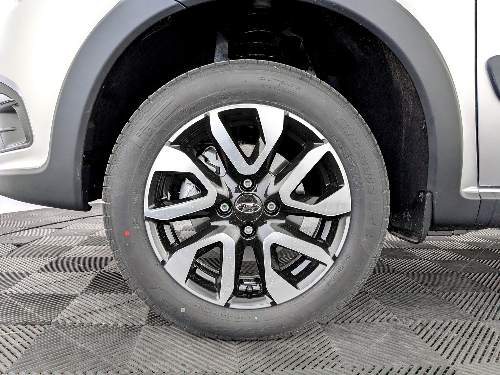 Фото Lada Granta II Универсал Кросс Комфорт (XBJ) 1.6/90 5MT