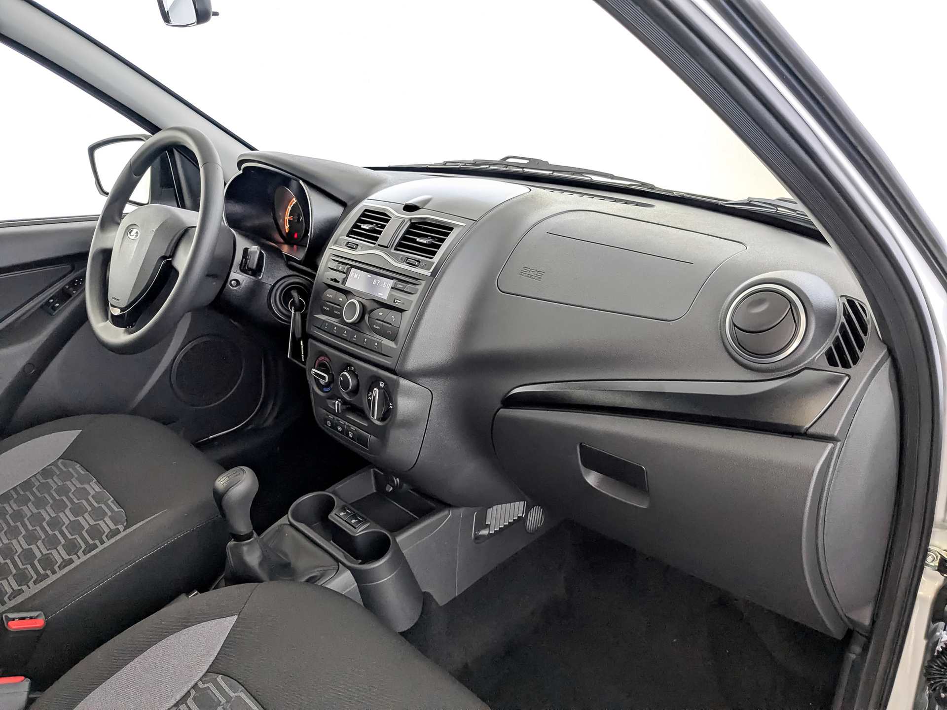Фото Lada Granta II Универсал Кросс Комфорт (XBJ) 1.6/90 5MT