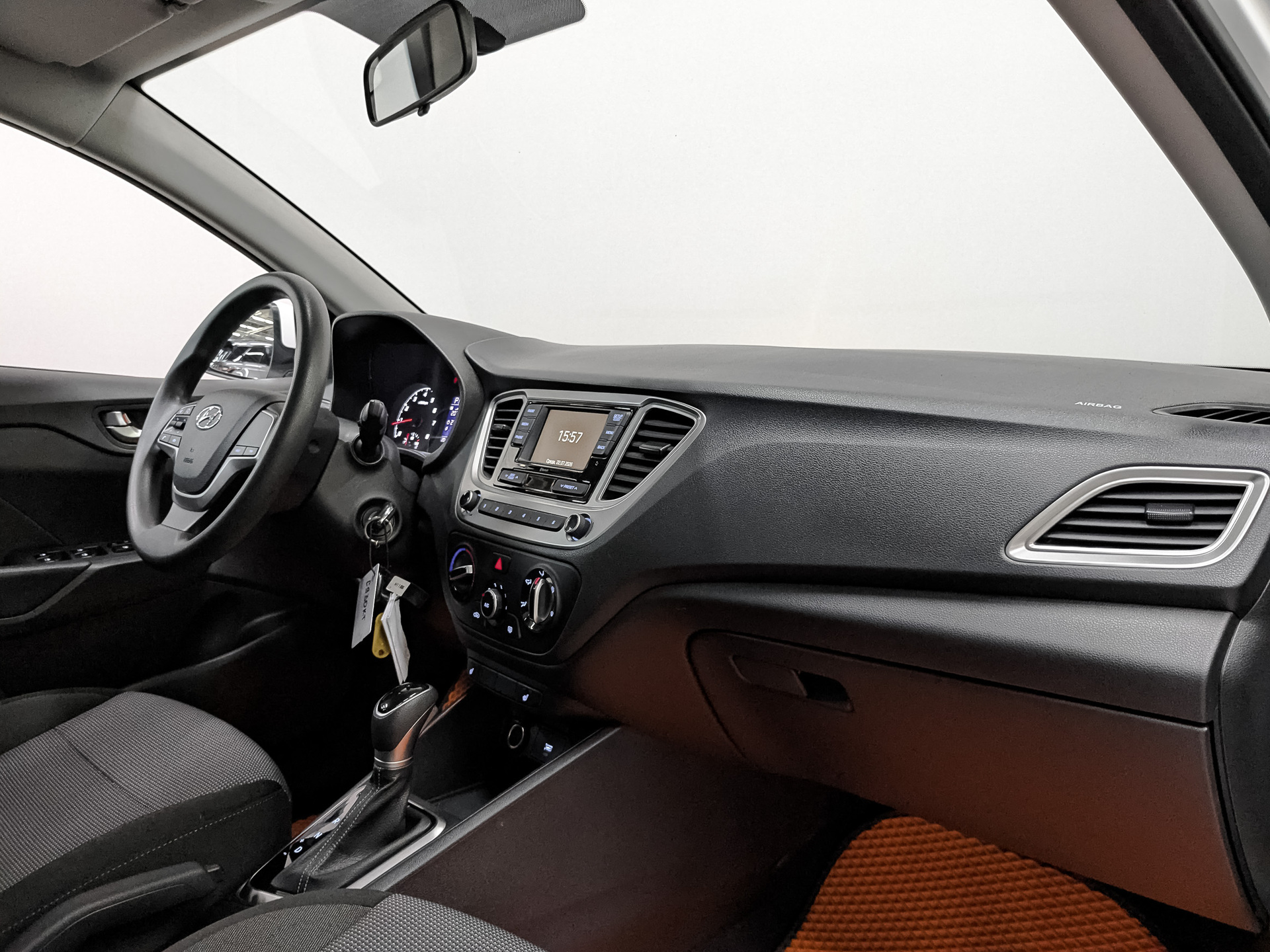 HYUNDAI Solaris 1.60 (123 л.с), автомат, 2022, пробег 72 047 км