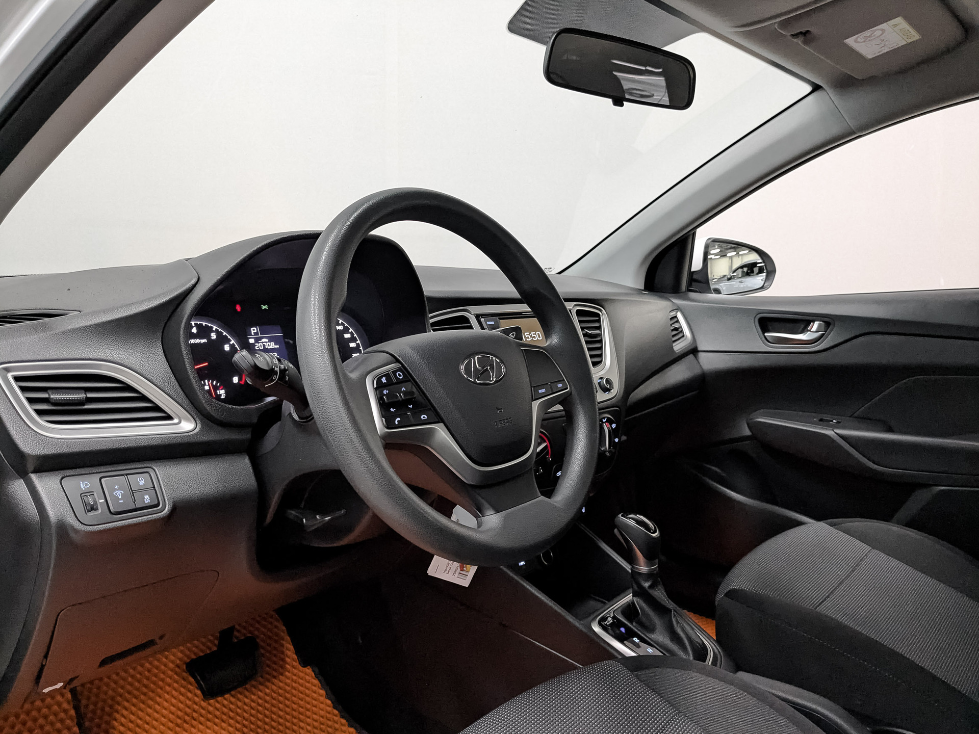 HYUNDAI Solaris 1.60 (123 л.с), автомат, 2022, пробег 72 047 км