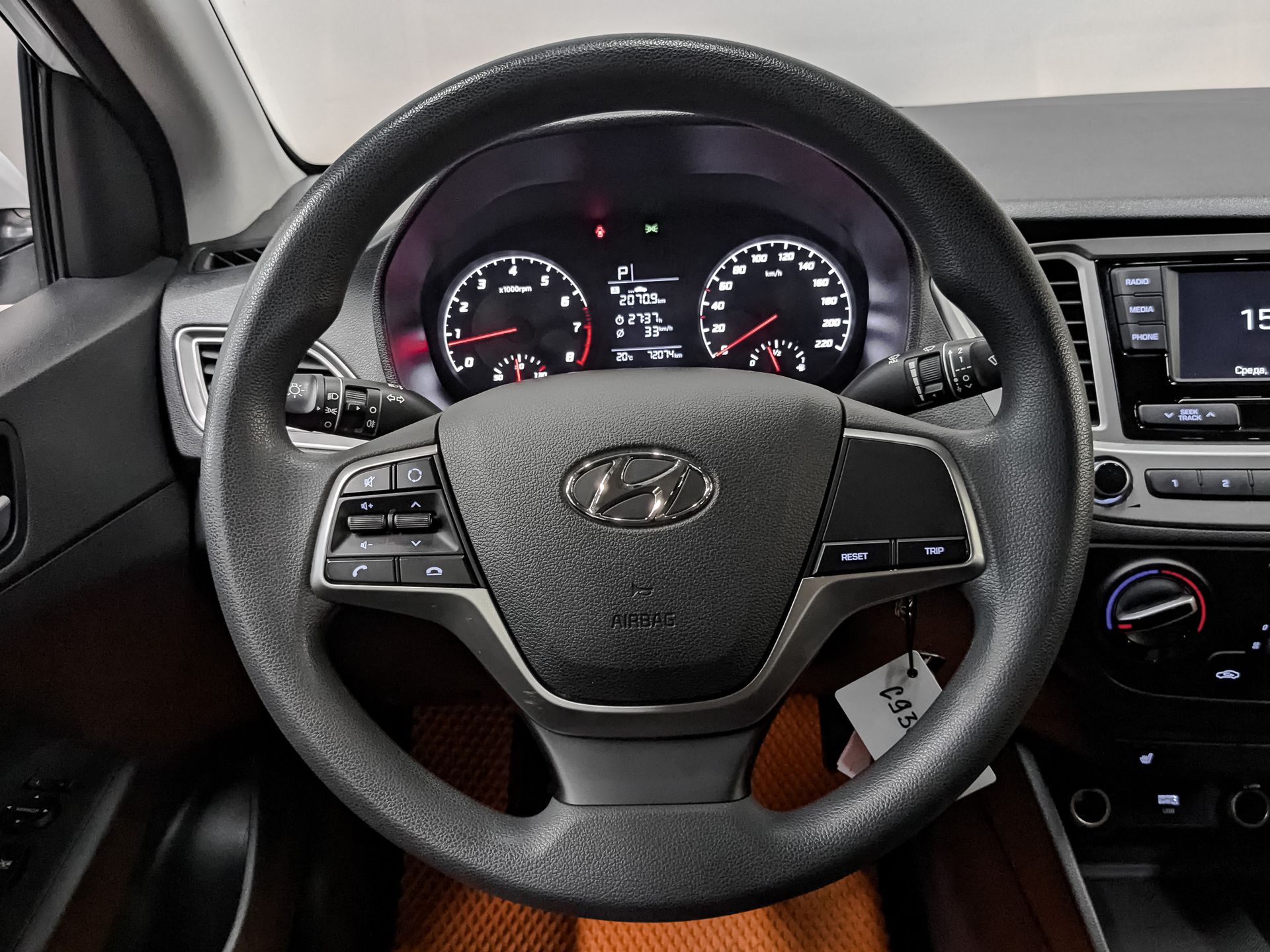 HYUNDAI Solaris 1.60 (123 л.с), автомат, 2022, пробег 72 047 км