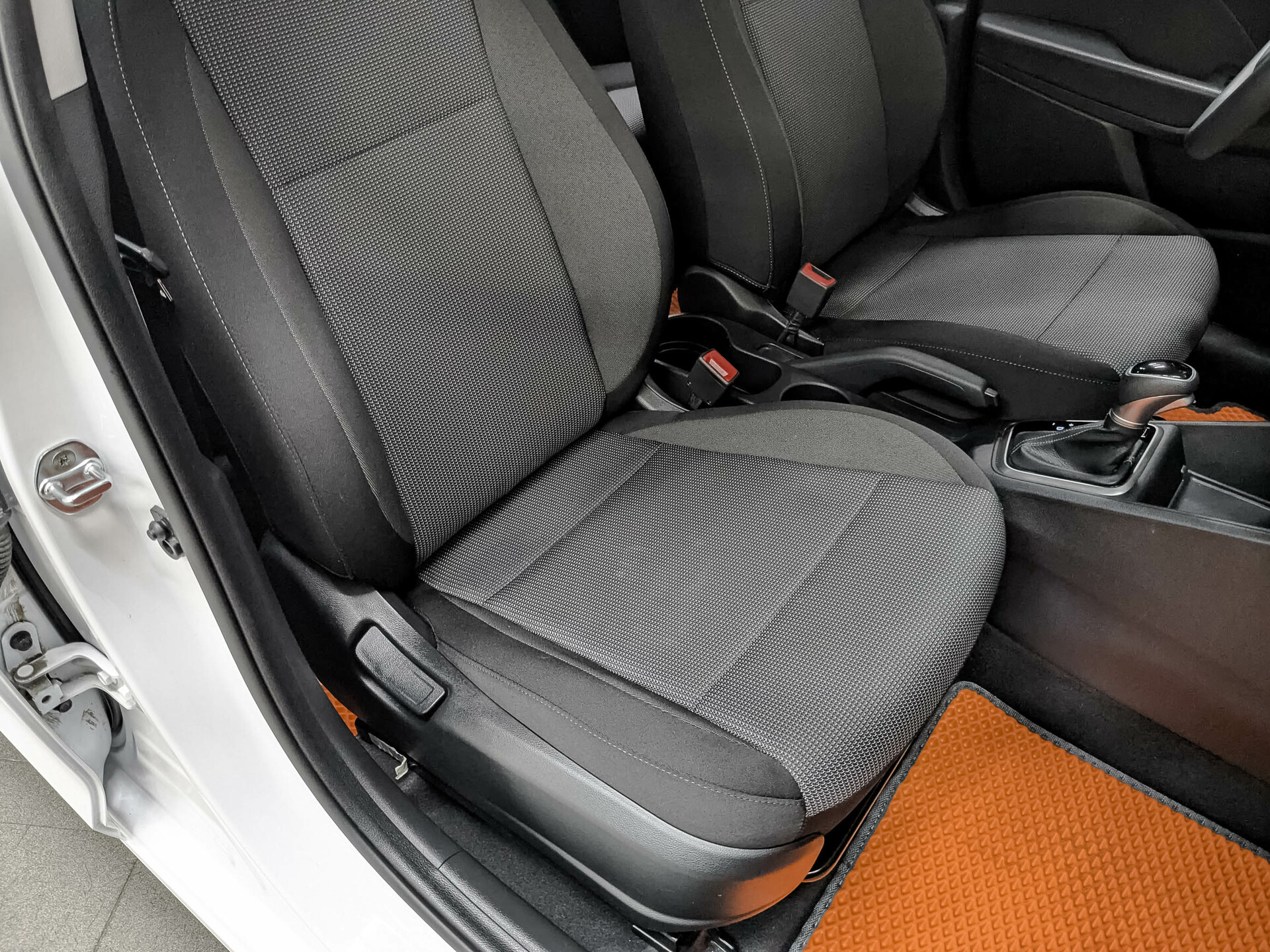 HYUNDAI Solaris 1.60 (123 л.с), автомат, 2022, пробег 72 047 км