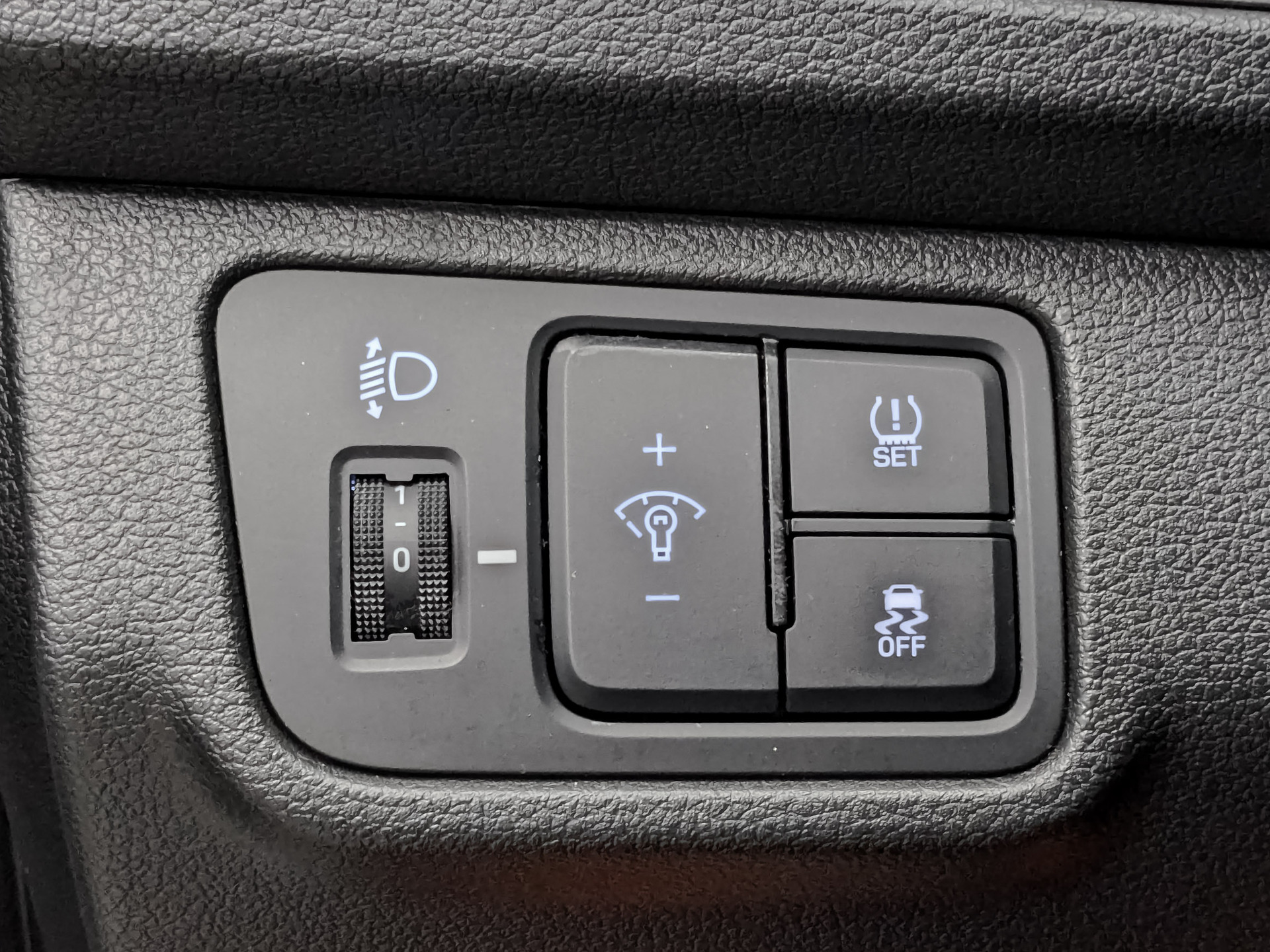 HYUNDAI Solaris 1.60 (123 л.с), автомат, 2022, пробег 72 047 км