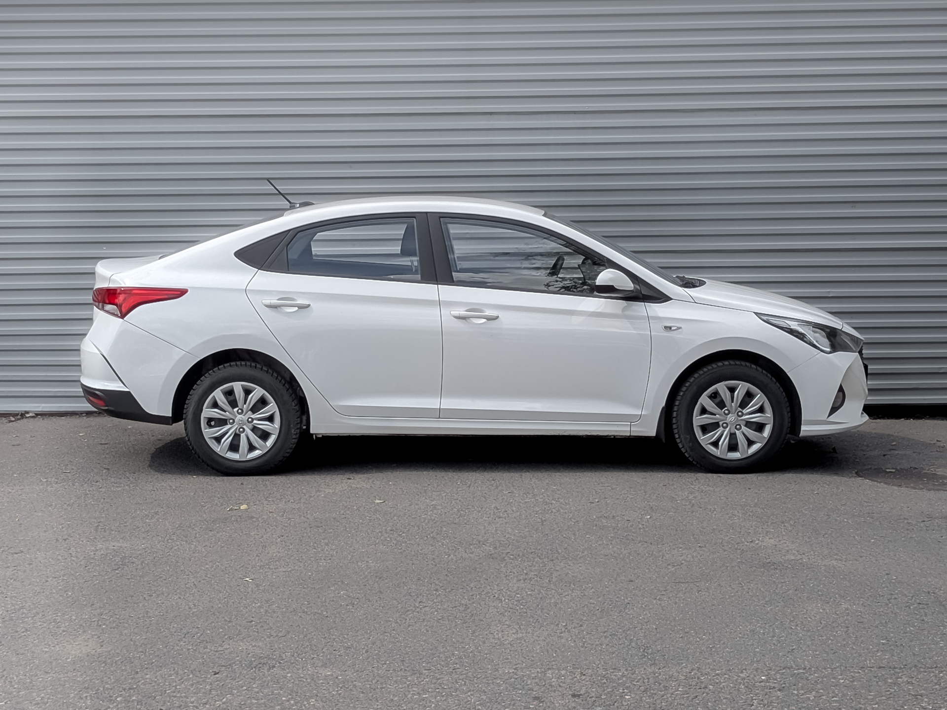 HYUNDAI Solaris 1.60 (123 л.с), автомат, 2022, пробег 71 339 км