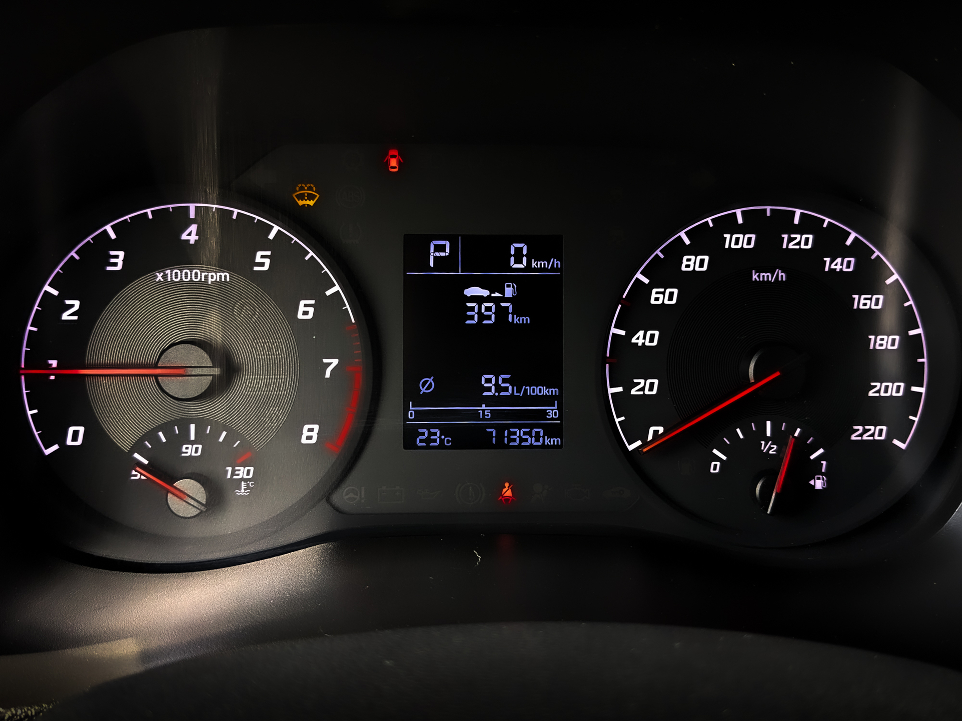 HYUNDAI Solaris 1.60 (123 л.с), автомат, 2022, пробег 71 339 км