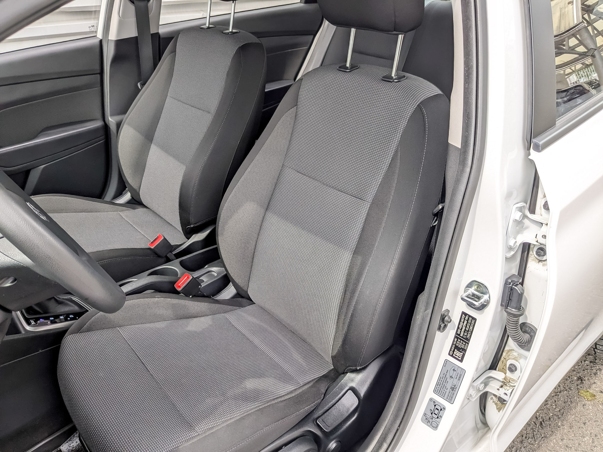 HYUNDAI Solaris 1.60 (123 л.с), автомат, 2022, пробег 71 339 км